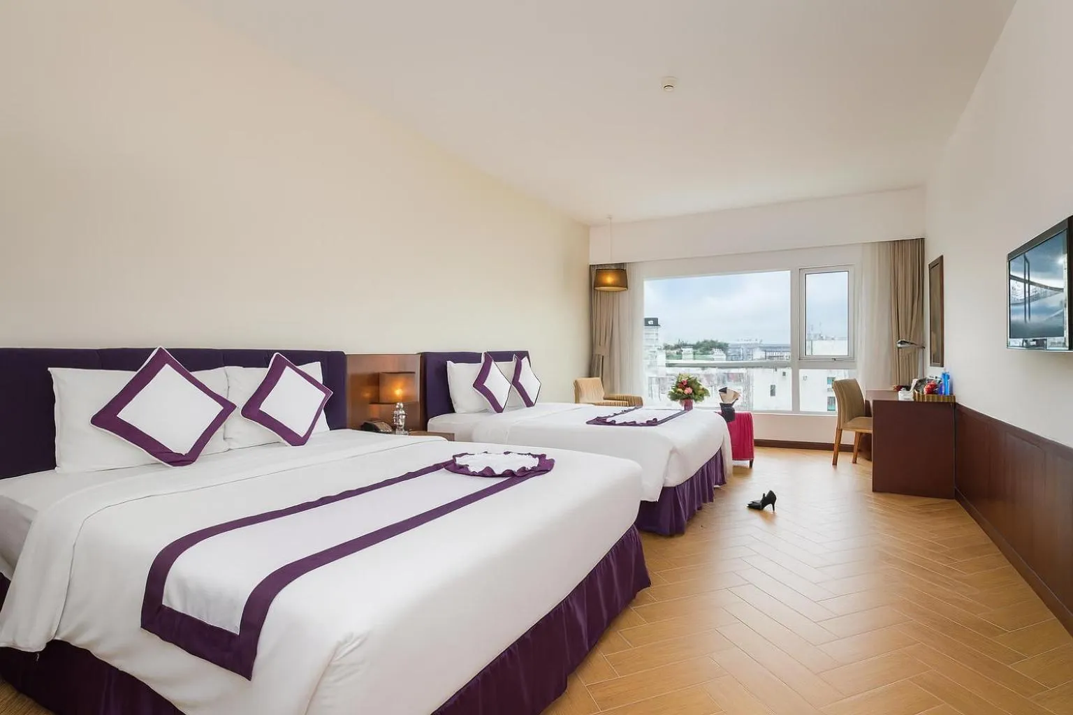 Bed in TTC Hotel Michelia