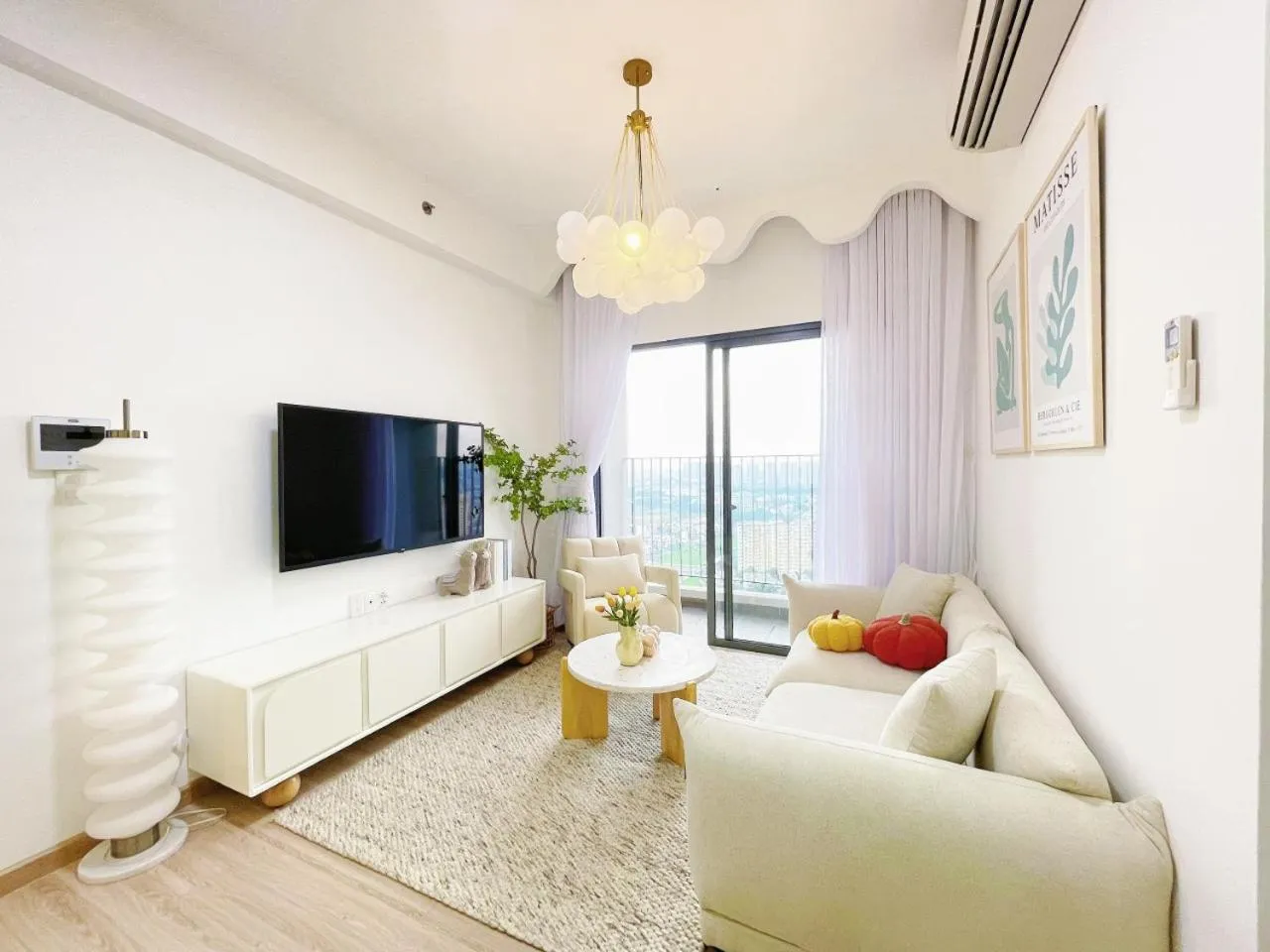 MRT Apartment In Masteri Thao Dien