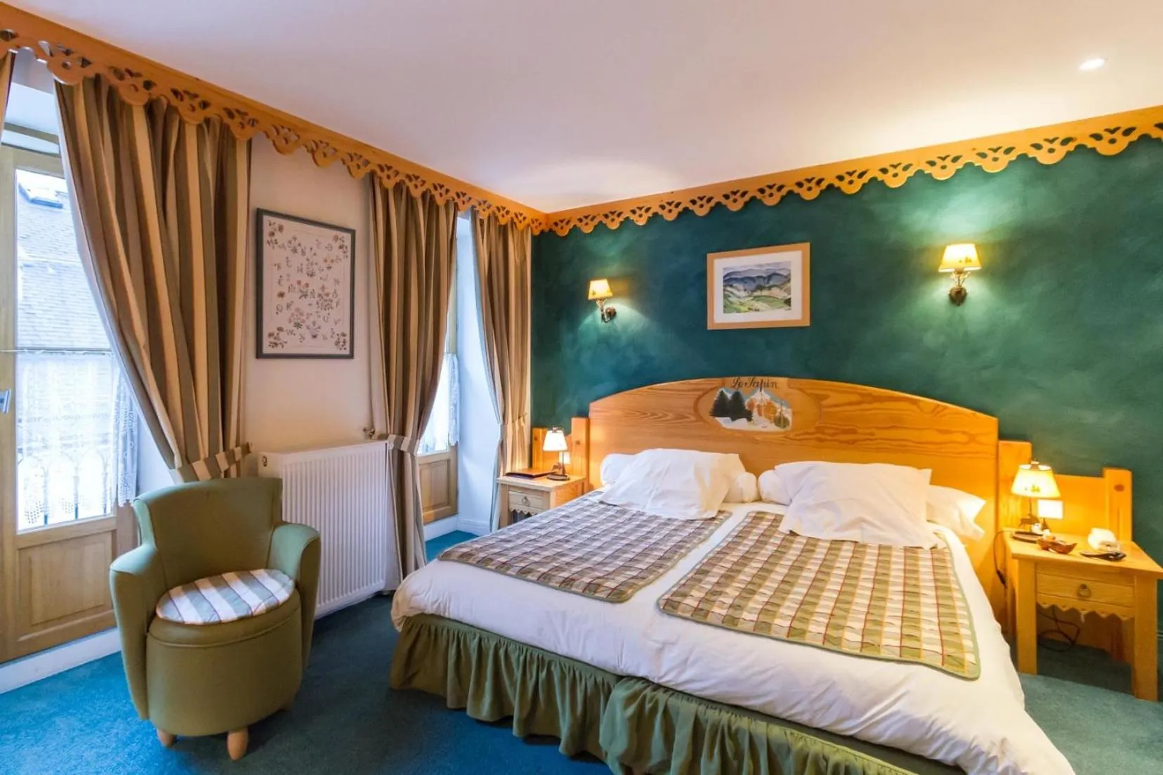 Bed in Hôtel Le Bois Joli