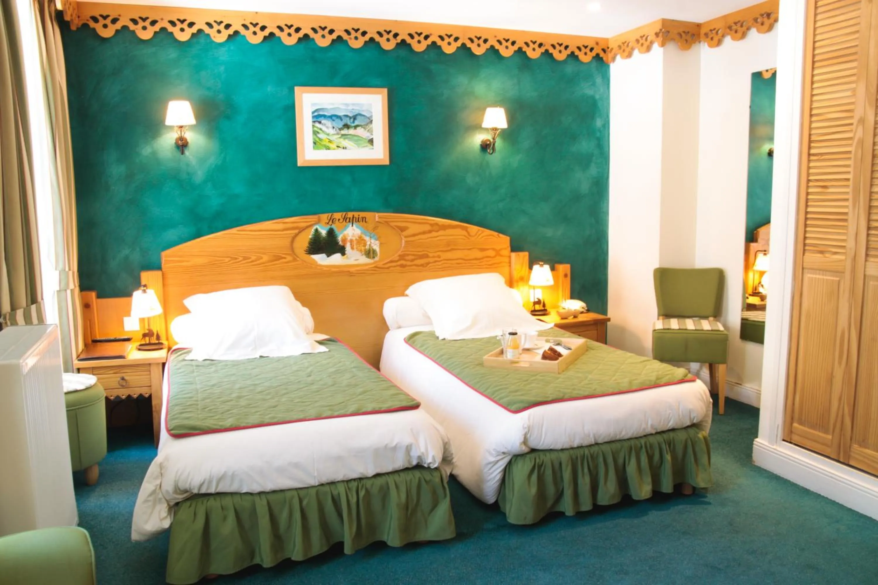 Bed in Hôtel Le Bois Joli