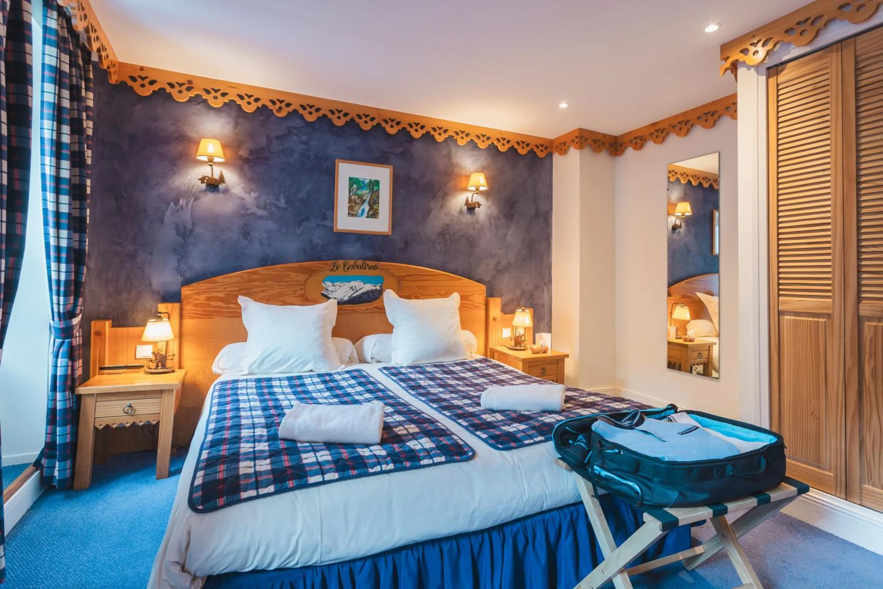 Photo of the whole room, Bed in Hôtel Le Bois Joli