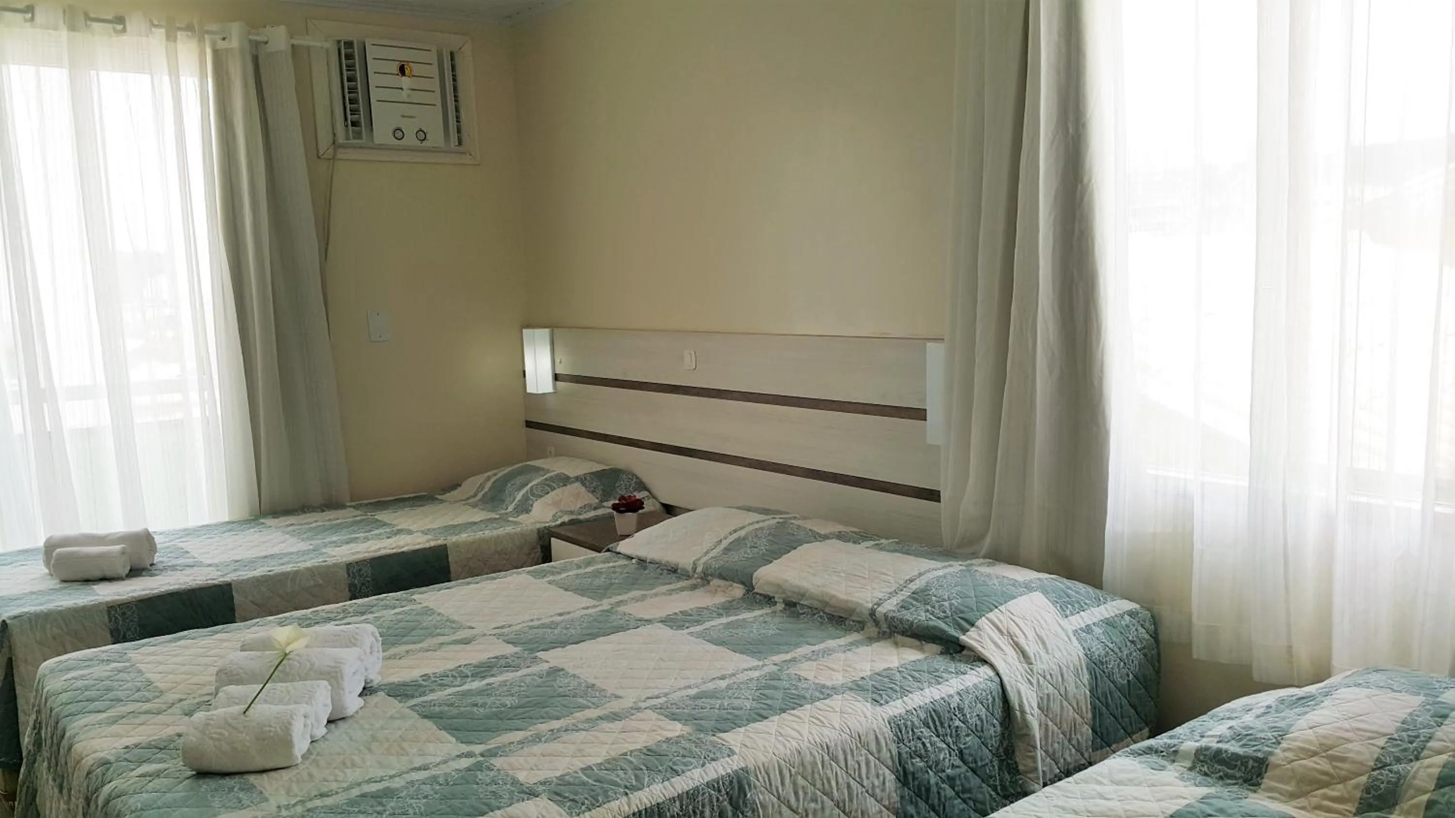 Bedroom, Bed in Pousada Bomar Bombinhas