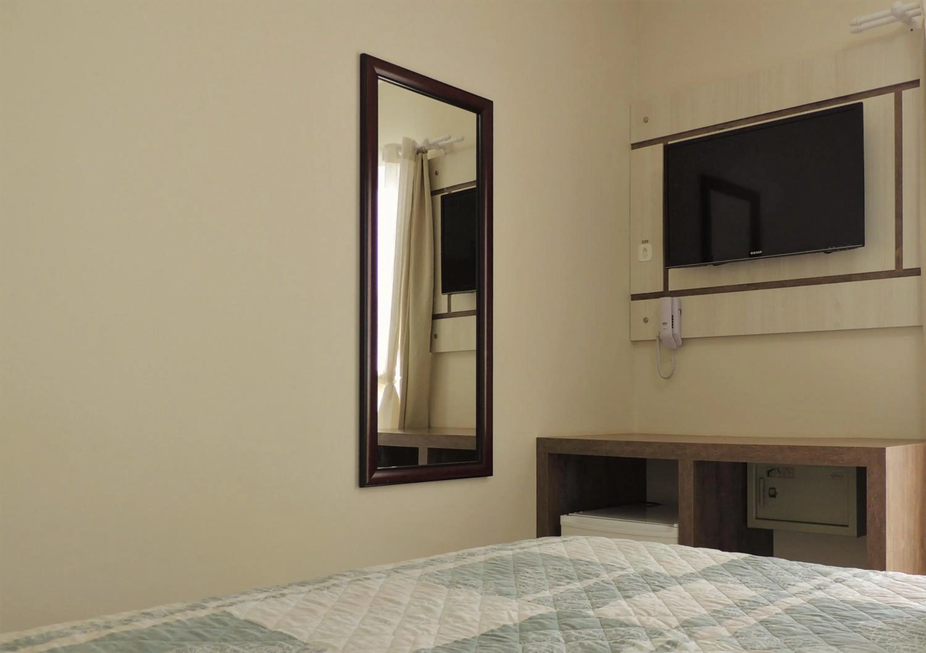 TV and multimedia, Bed in Pousada Bomar Bombinhas