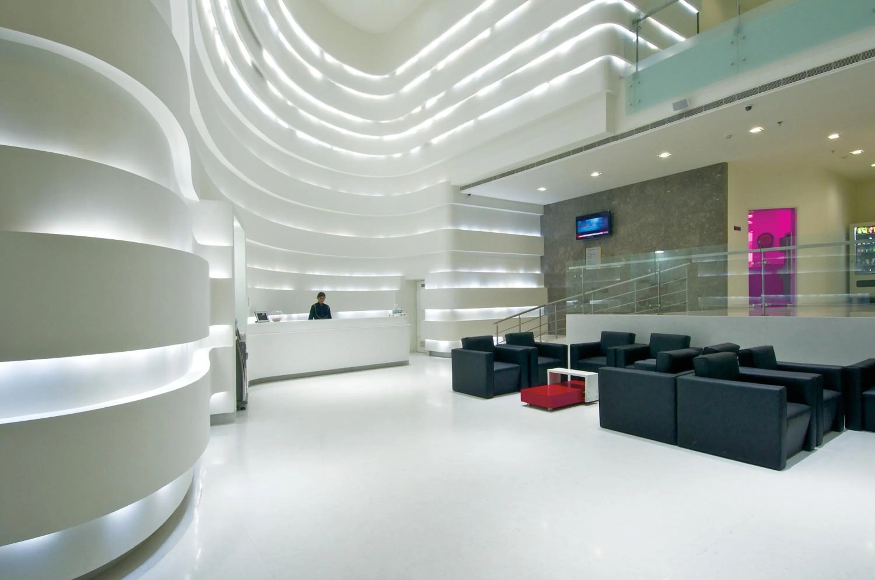 Lobby or reception in Keys Select by Lemon Tree Hotels, Thiruvananthapuram