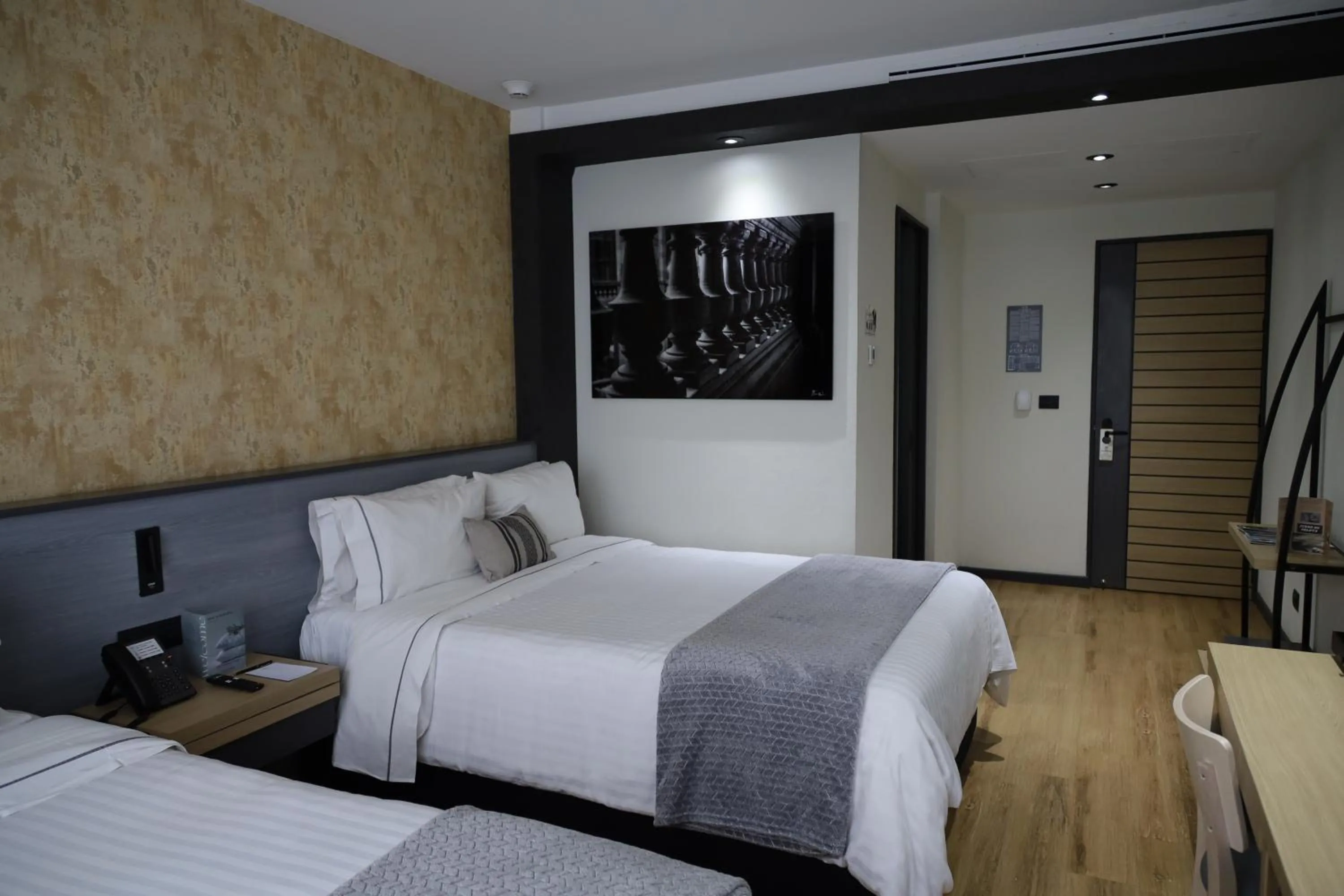 Photo of the whole room, Bed in Hotel Catedral