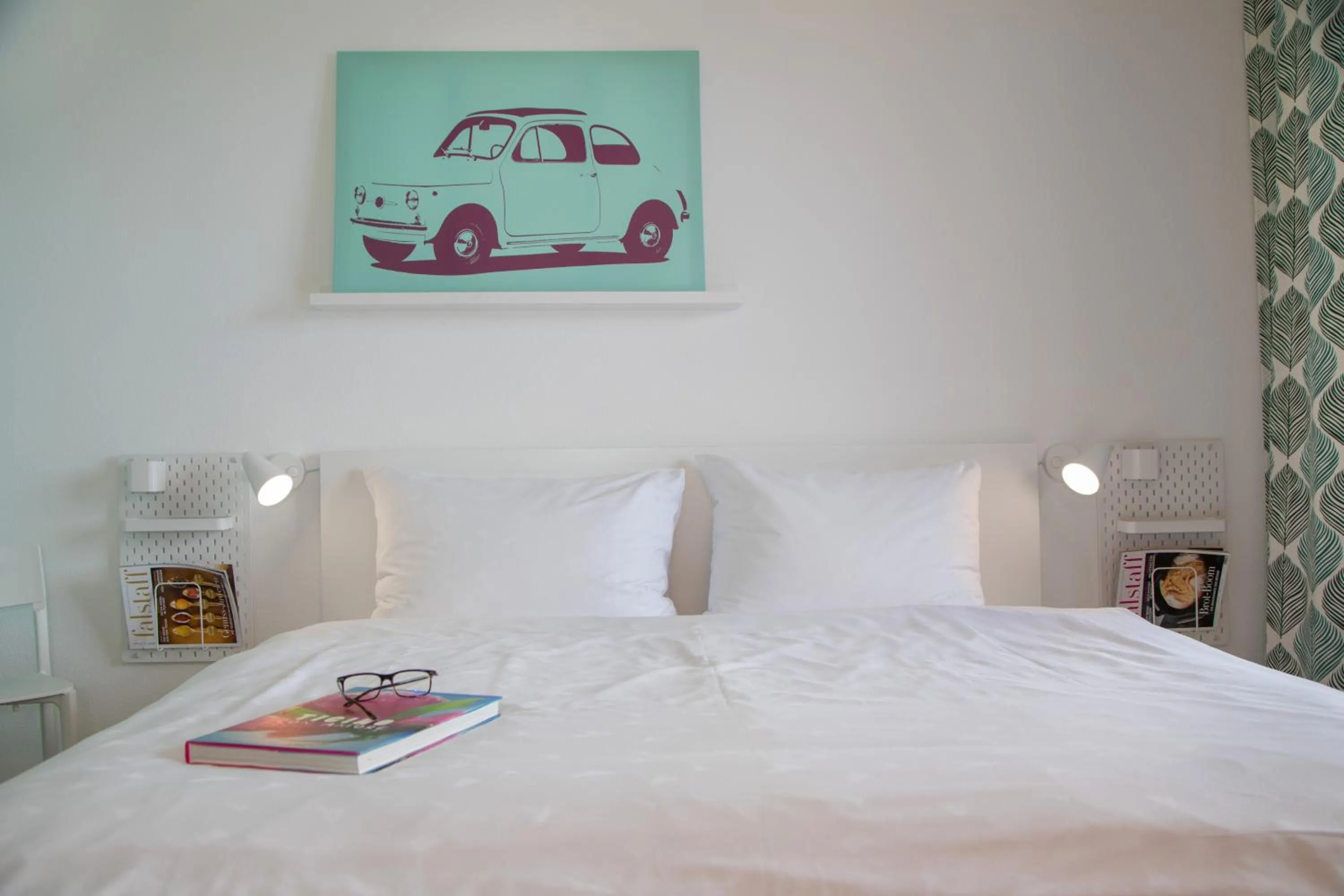 Photo of the whole room, Bed in Parkhotel Brenscino Brissago