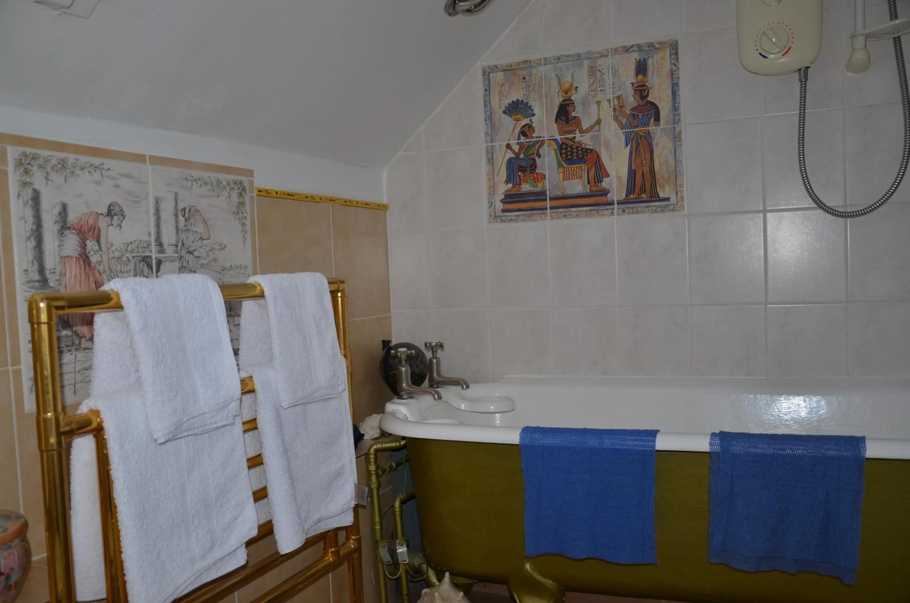 Bathroom in Averon House