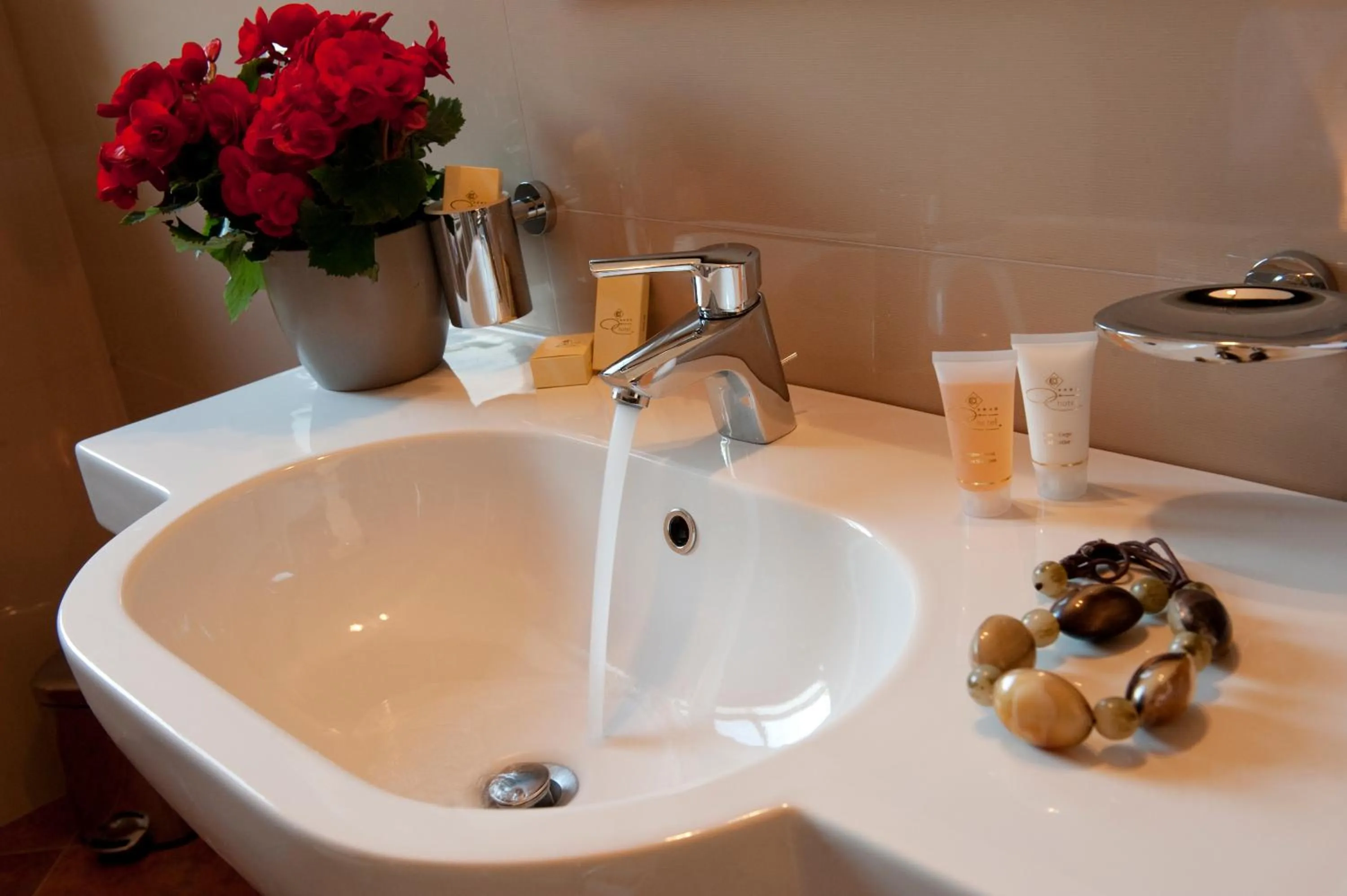 Bathroom in OC Hotel