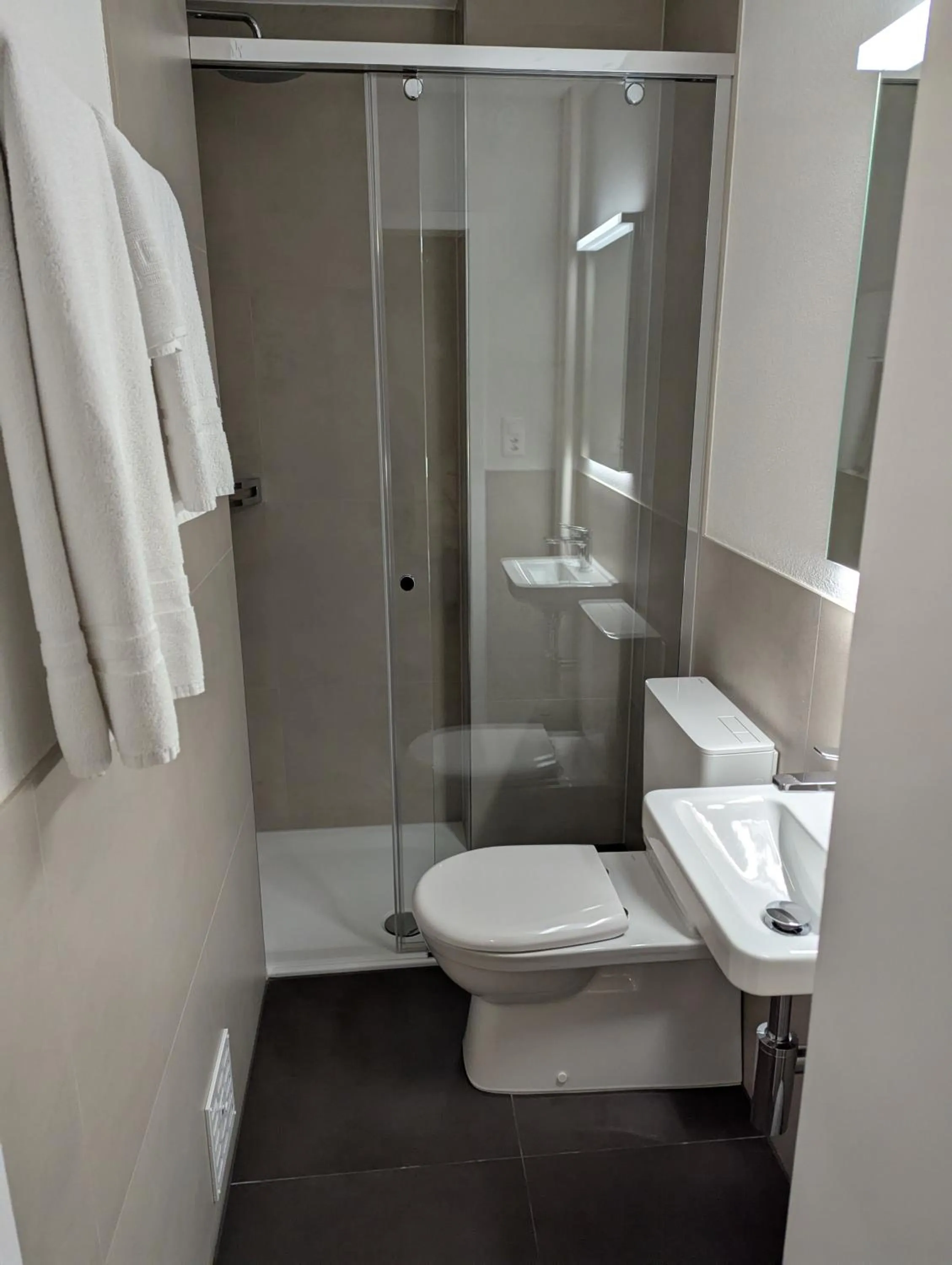 Shower in Hotel Eremitage