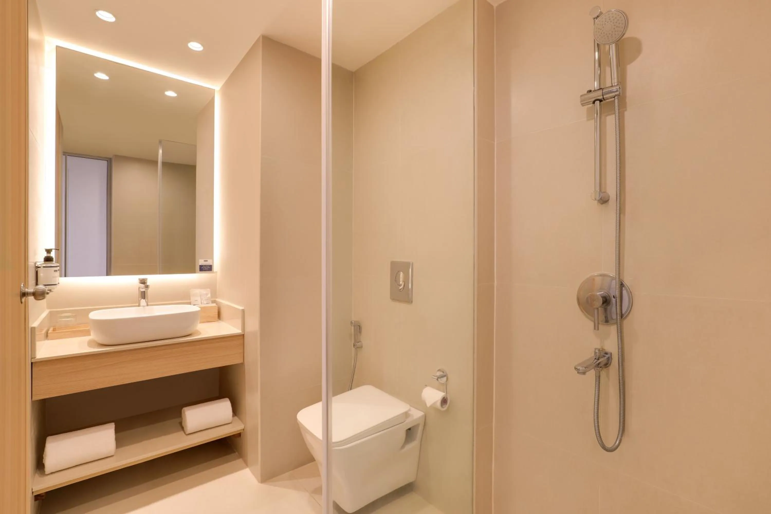 Keys Select by Lemon Tree Hotels, Hosur Road, Bengaluru