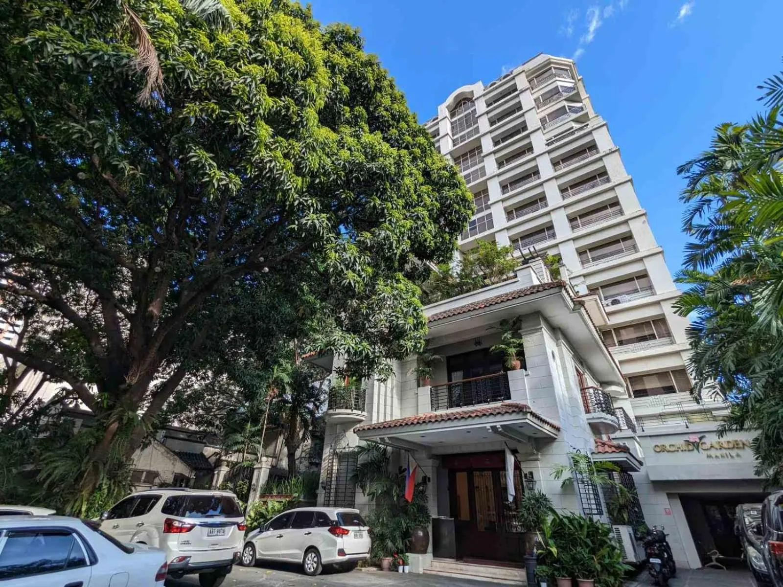 Property building in Orchid Garden Suites