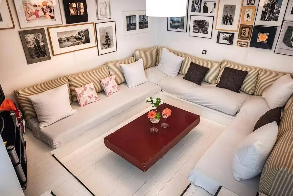 Living room in Maison Nomade Paris - MaisonNomadeChic