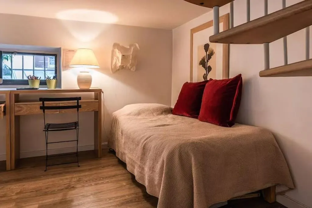 Bed in Maison Nomade Paris - MaisonNomadeChic