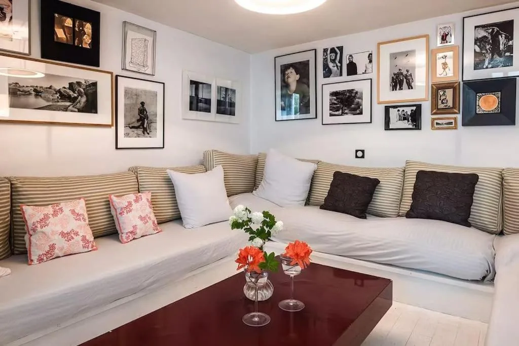 Living room in Maison Nomade Paris - MaisonNomadeChic
