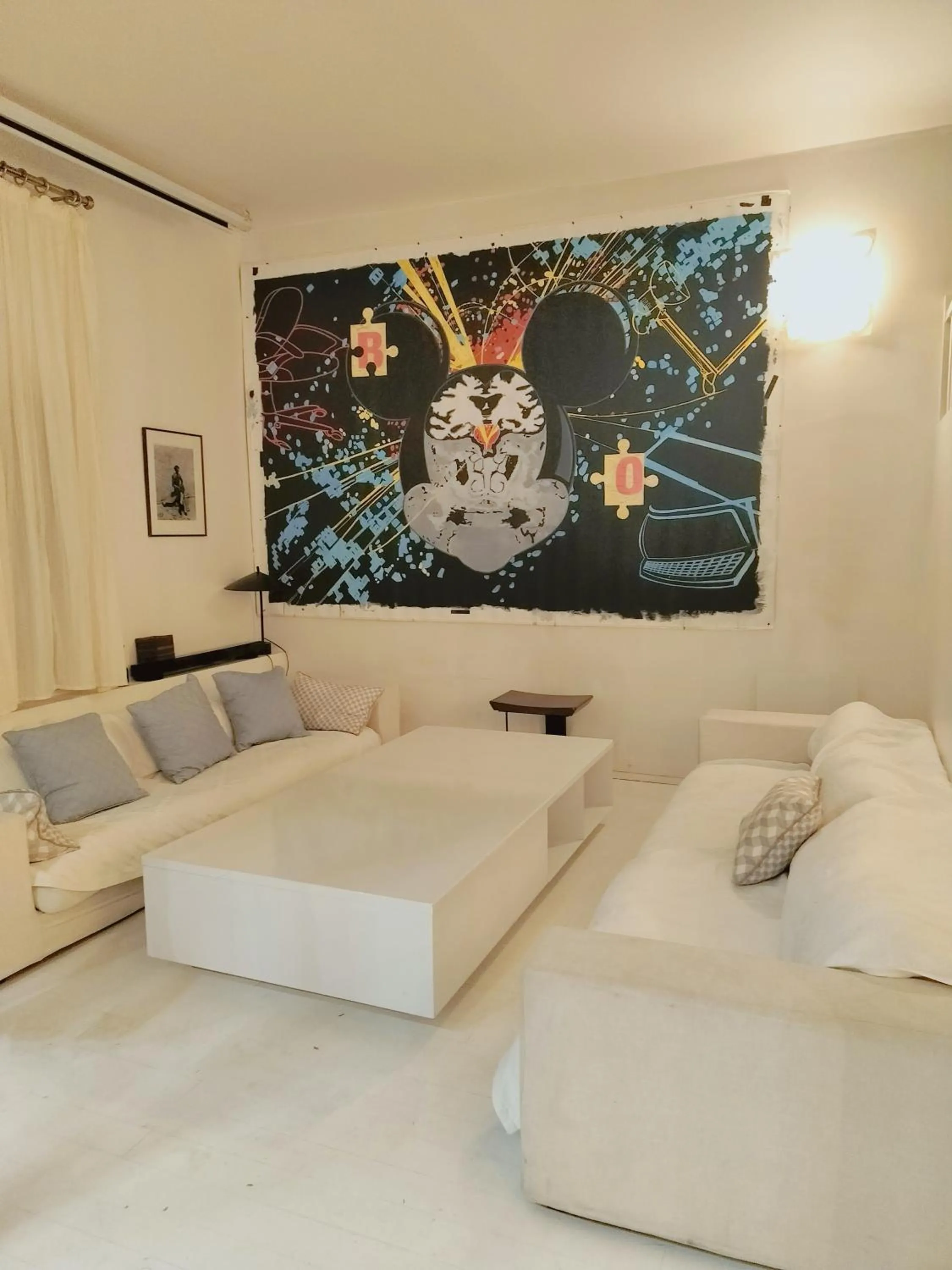 Living room, Bed in Maison Nomade Paris - MaisonNomadeChic