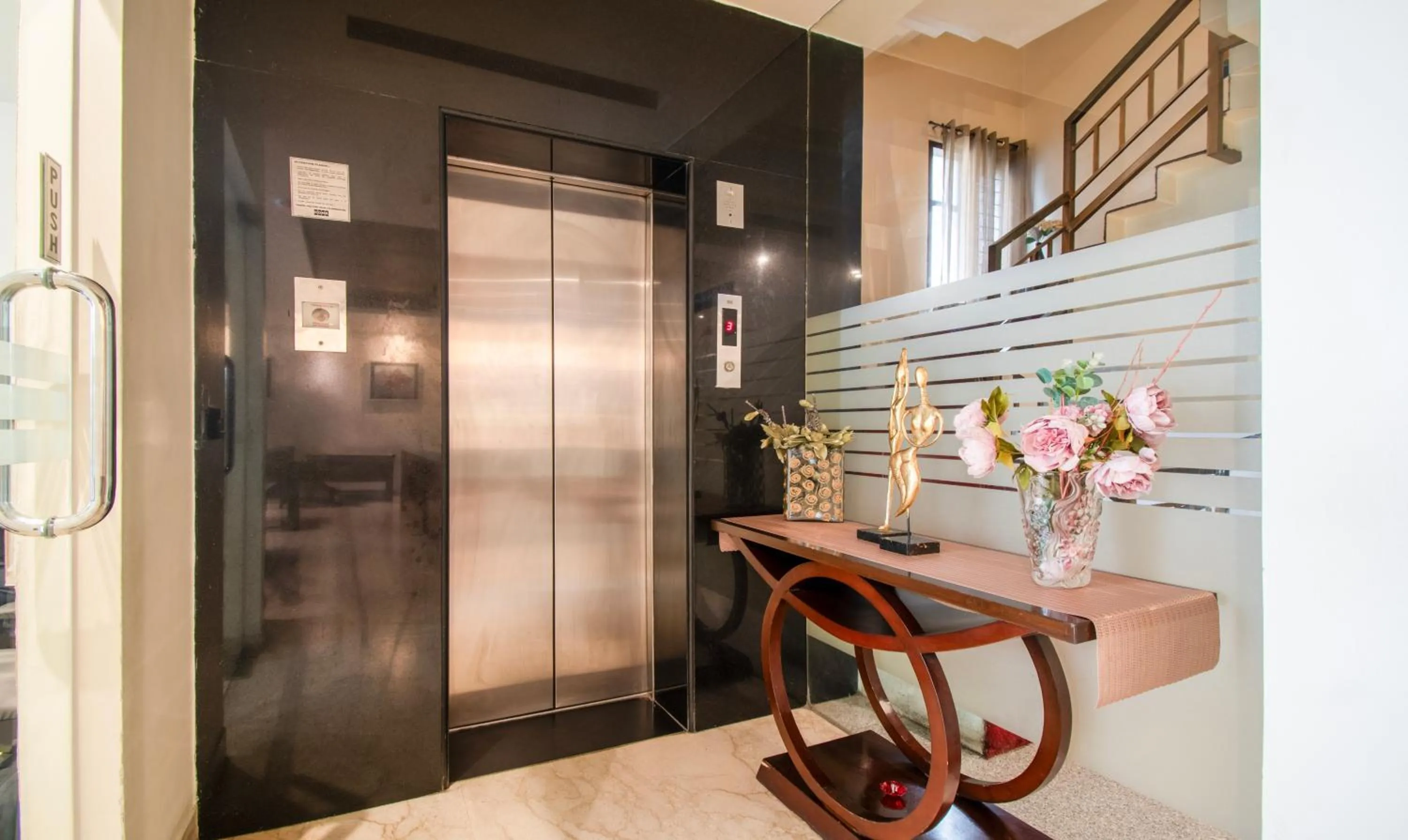 elevator in Treebo Cabana