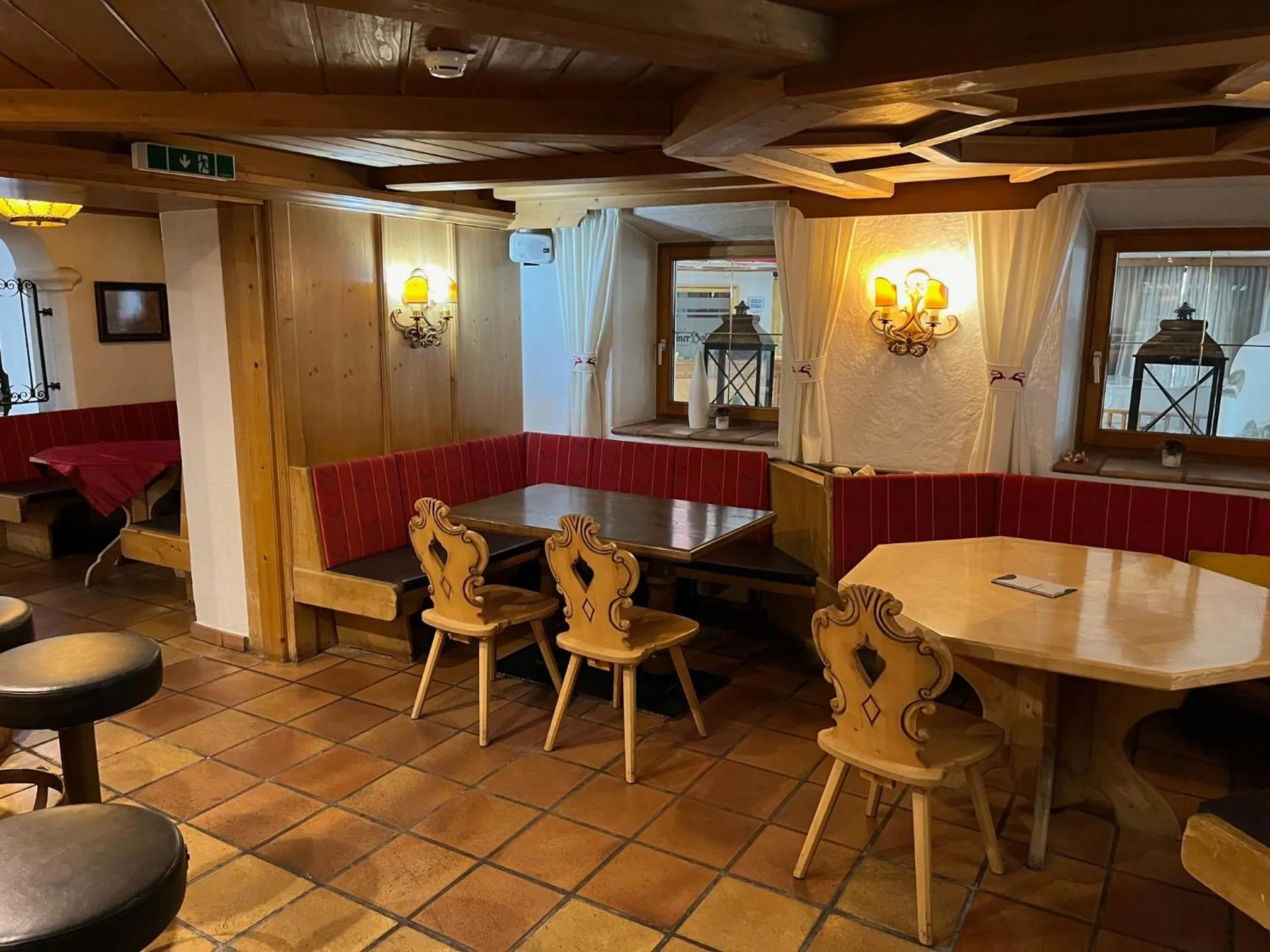 Seating area in Tieflehner Hof Pitztalhaus Hotel