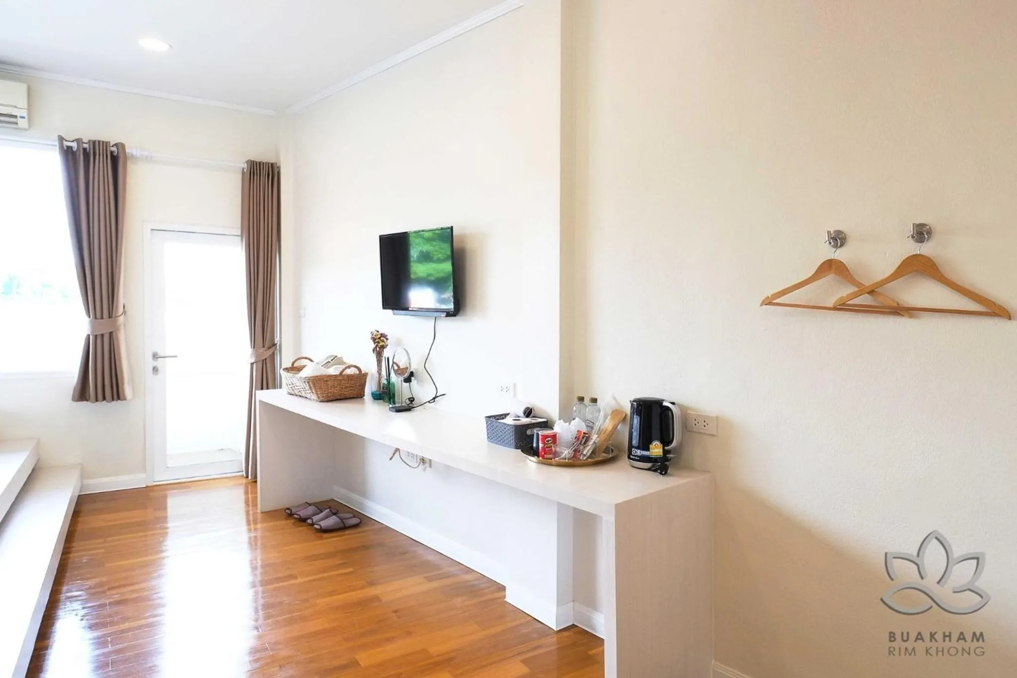 TV and multimedia in Buakham Rim Khong บัวคำริมโขง