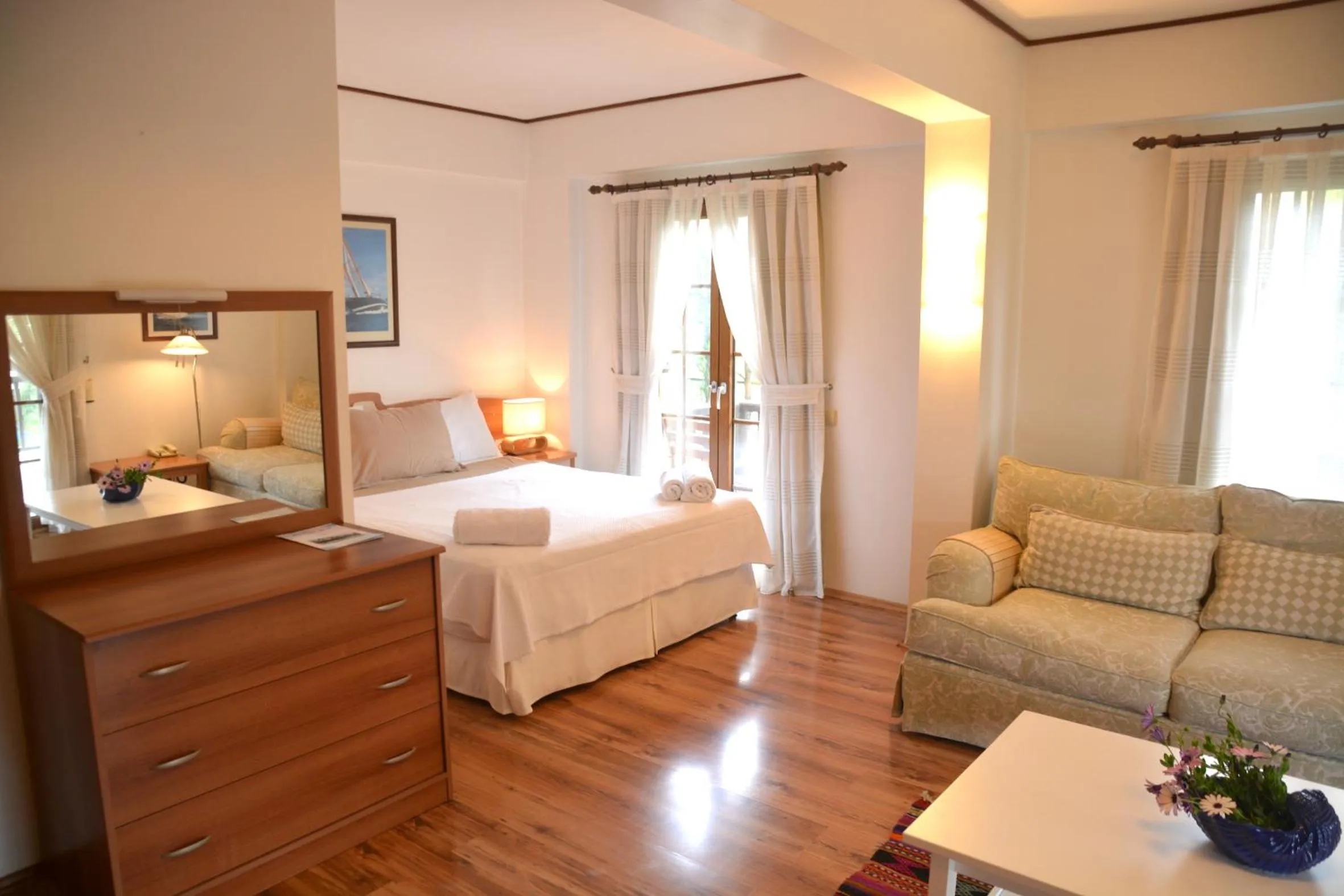 Seating area, Bed in Efe Hotel Gocek