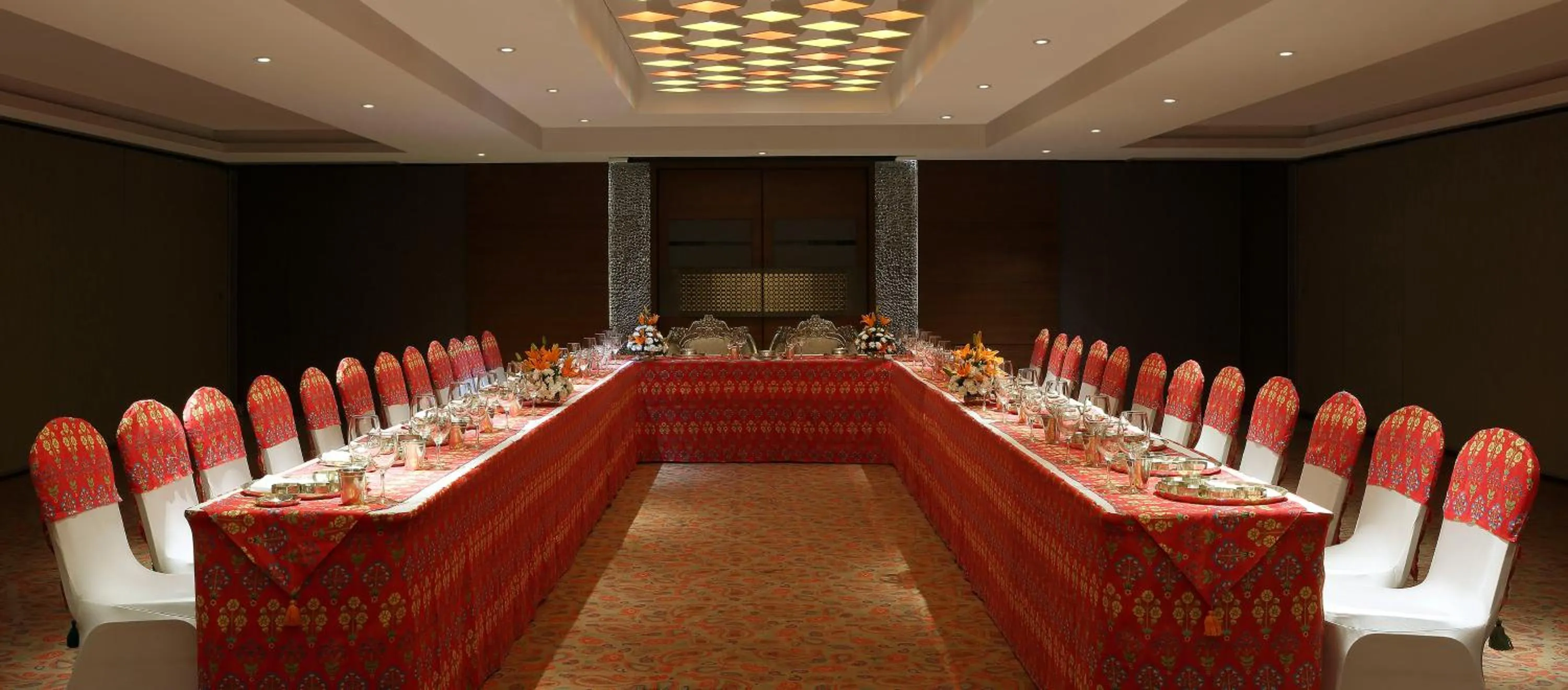 Banquet/Function facilities in Grand Mercure Vadodara Surya Palace