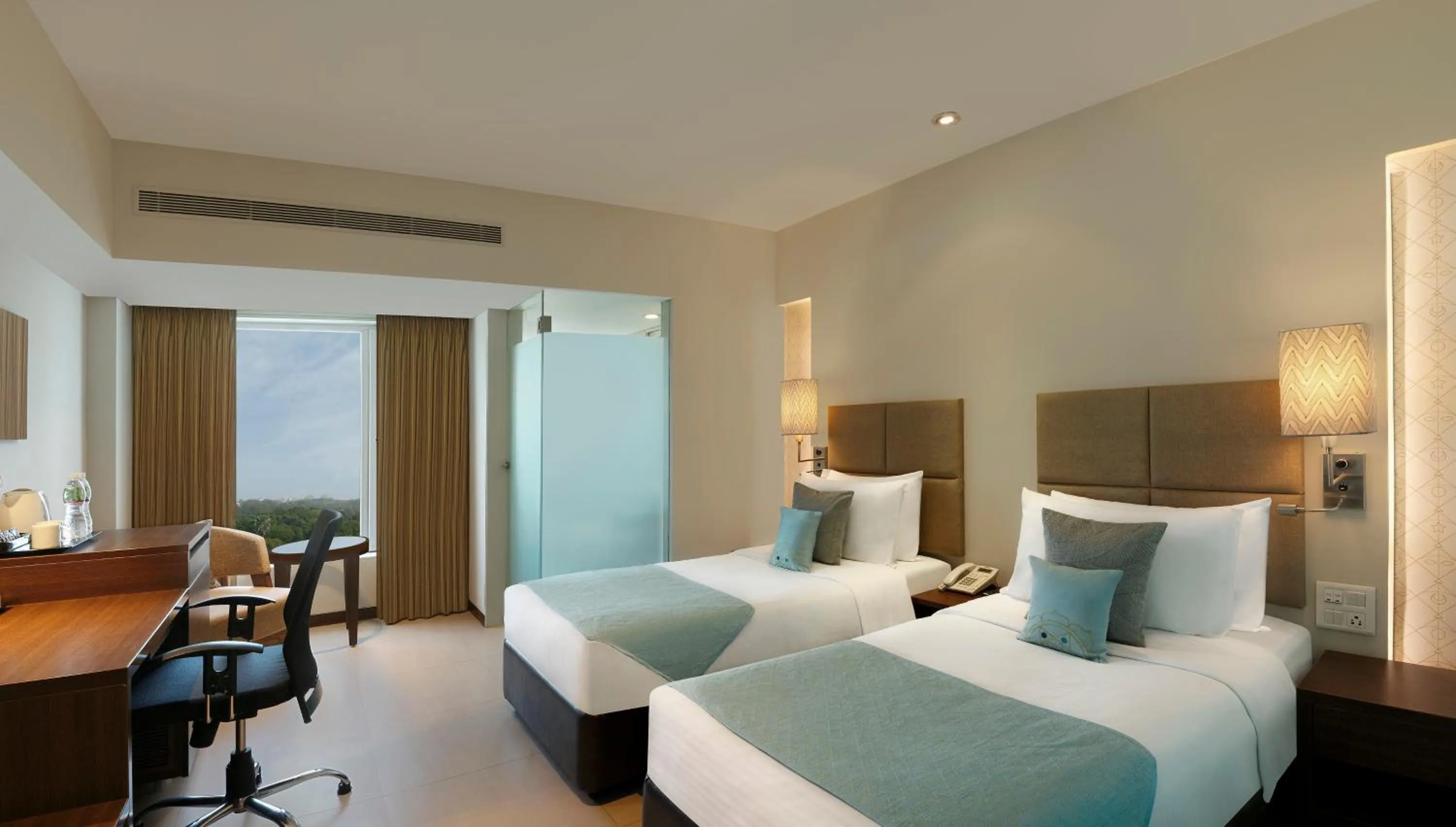 Bedroom, Bed in Grand Mercure Vadodara Surya Palace