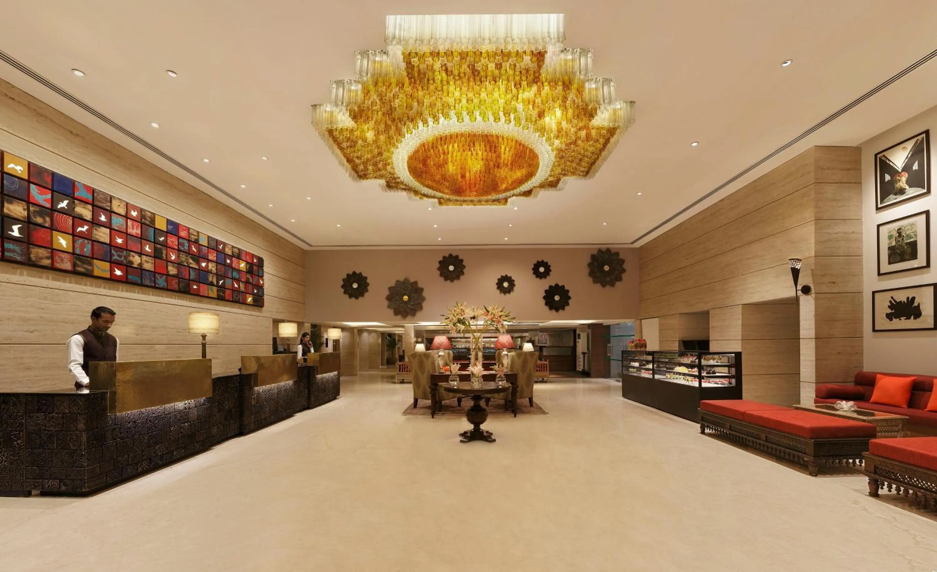 Lobby or reception in Grand Mercure Vadodara Surya Palace