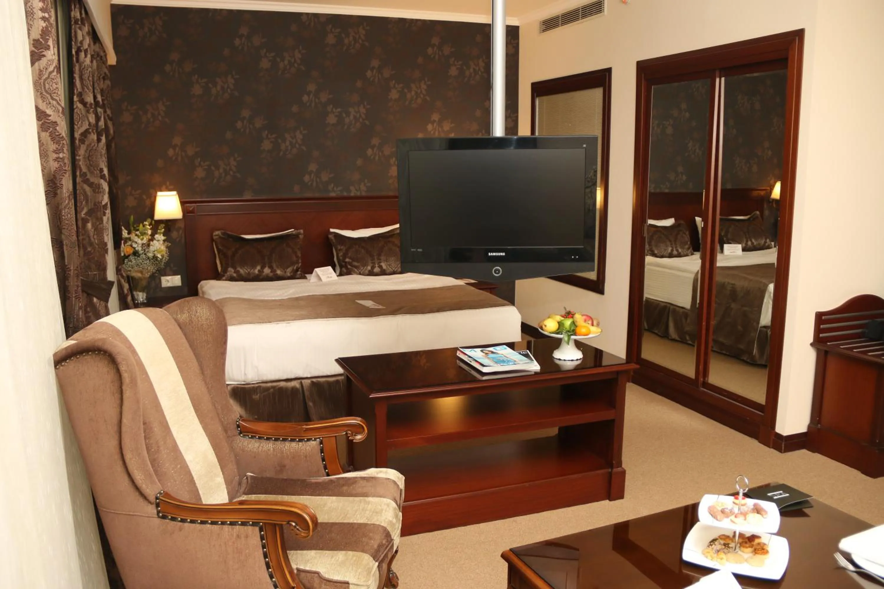 Bedroom, Bed in Hotel Monec