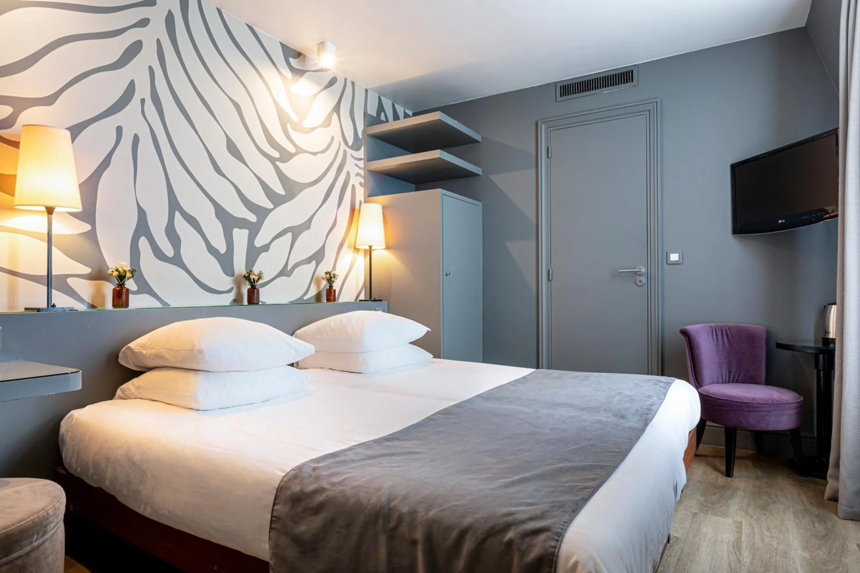 Bedroom, Bed in Gardette Park Hotel