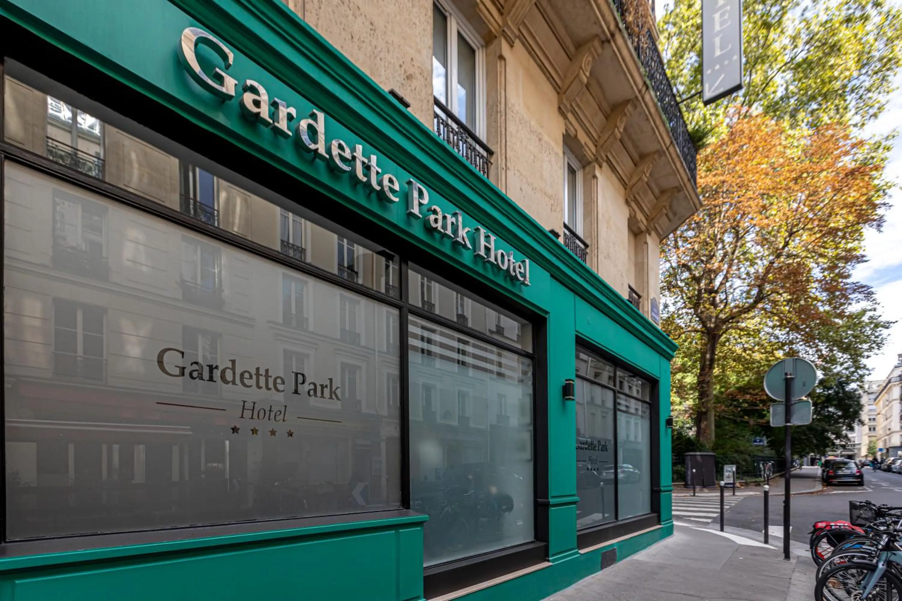 Facade/entrance in Gardette Park Hotel