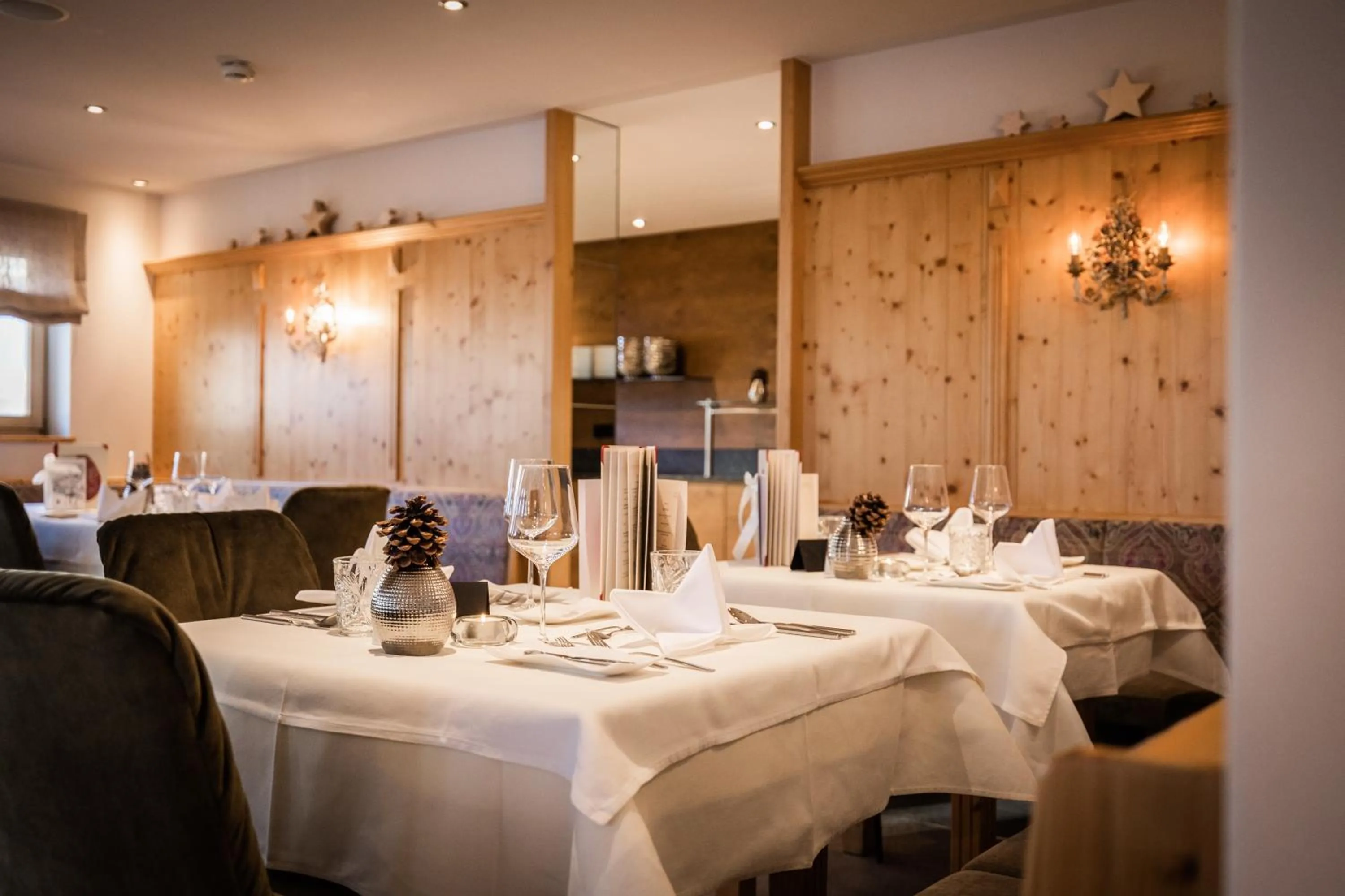 Restaurant/places to eat in Hotel Sonnegg