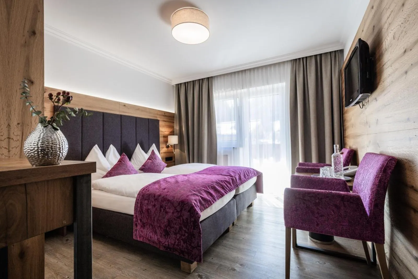 Photo of the whole room, Bed in Hotel Sonnegg