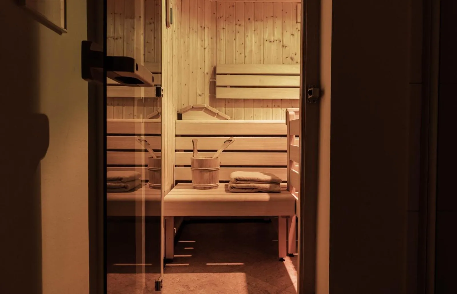 Sauna, Bed in Hotel Sonnegg