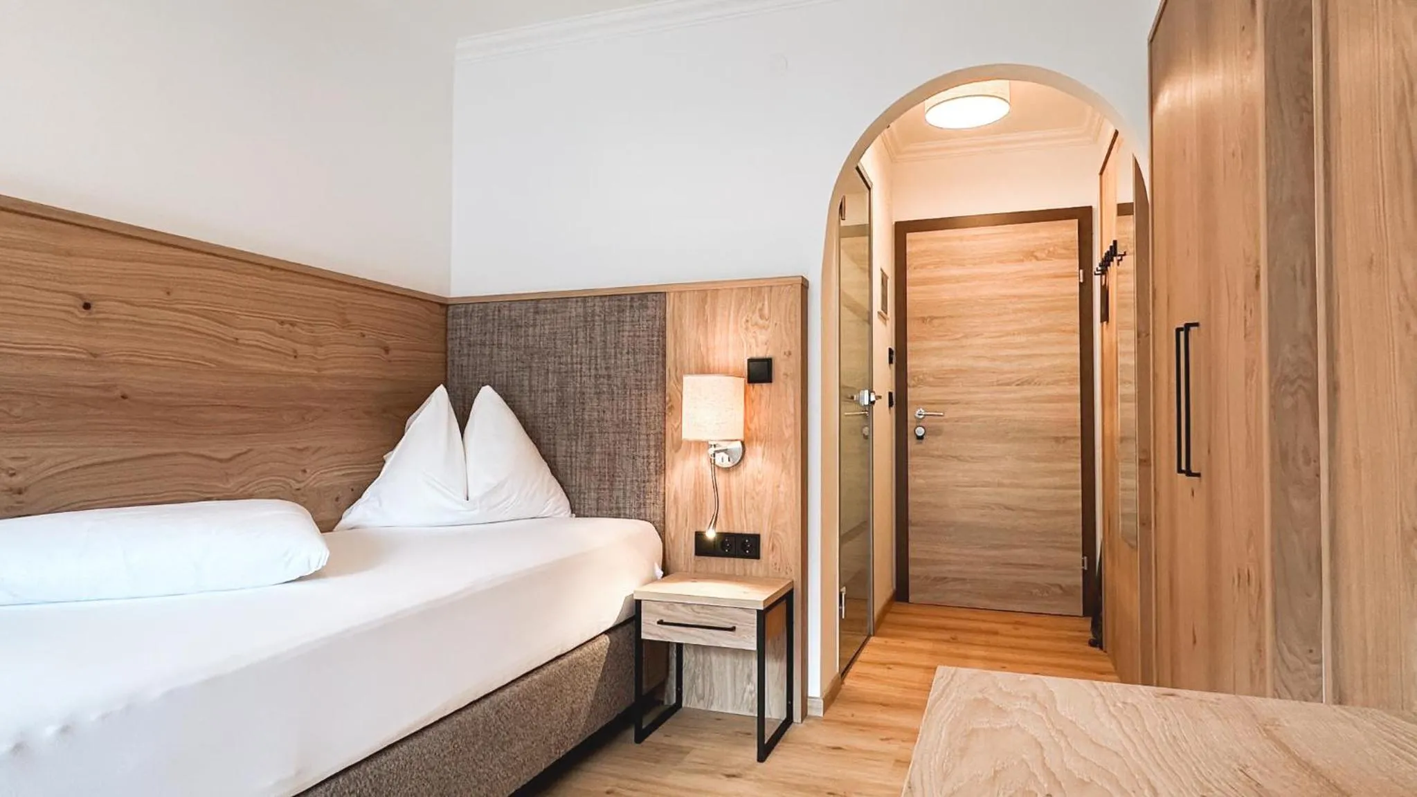 Photo of the whole room, Bed in Hotel Sonnegg