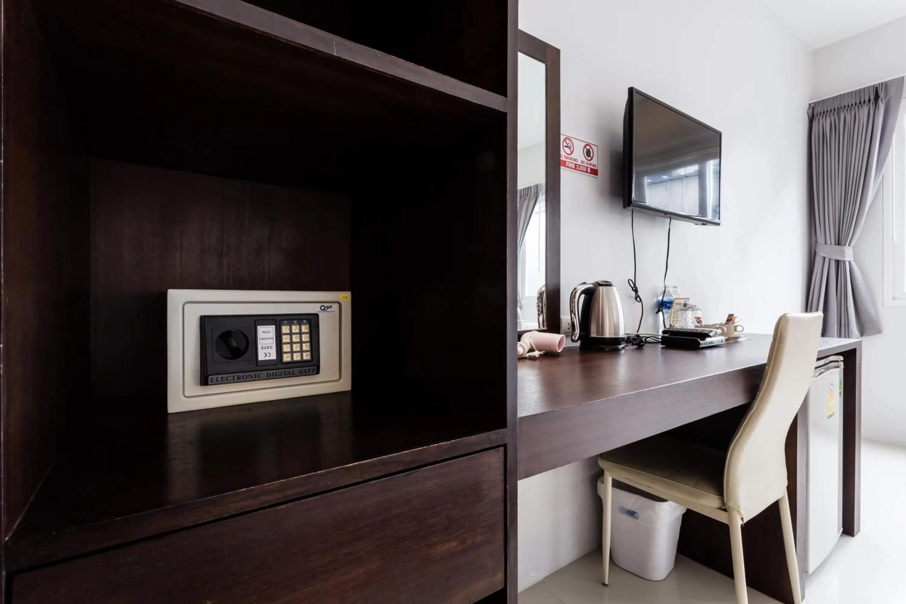 TV and multimedia in 77 Bangla Hotel - Patong Phuket