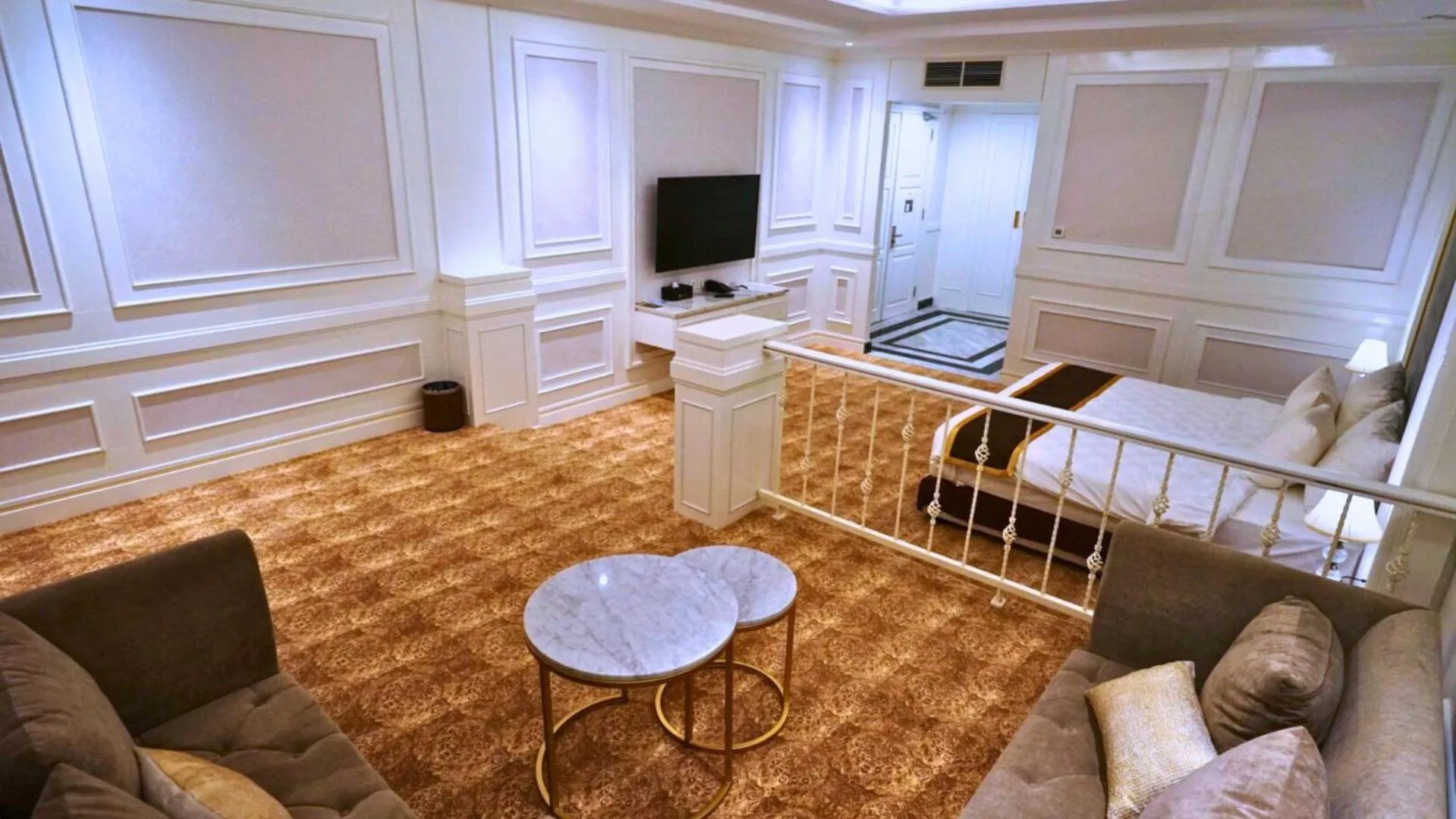 Area and facilities in The Grantage Hotel & Sky Lounge