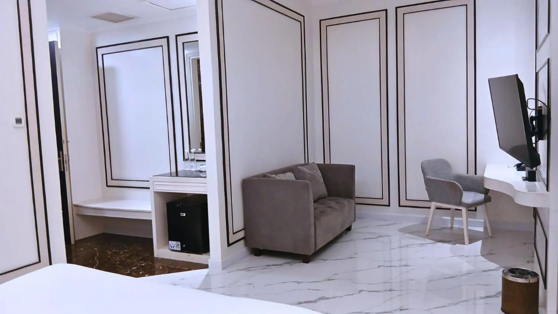 Seating area in The Grantage Hotel & Sky Lounge