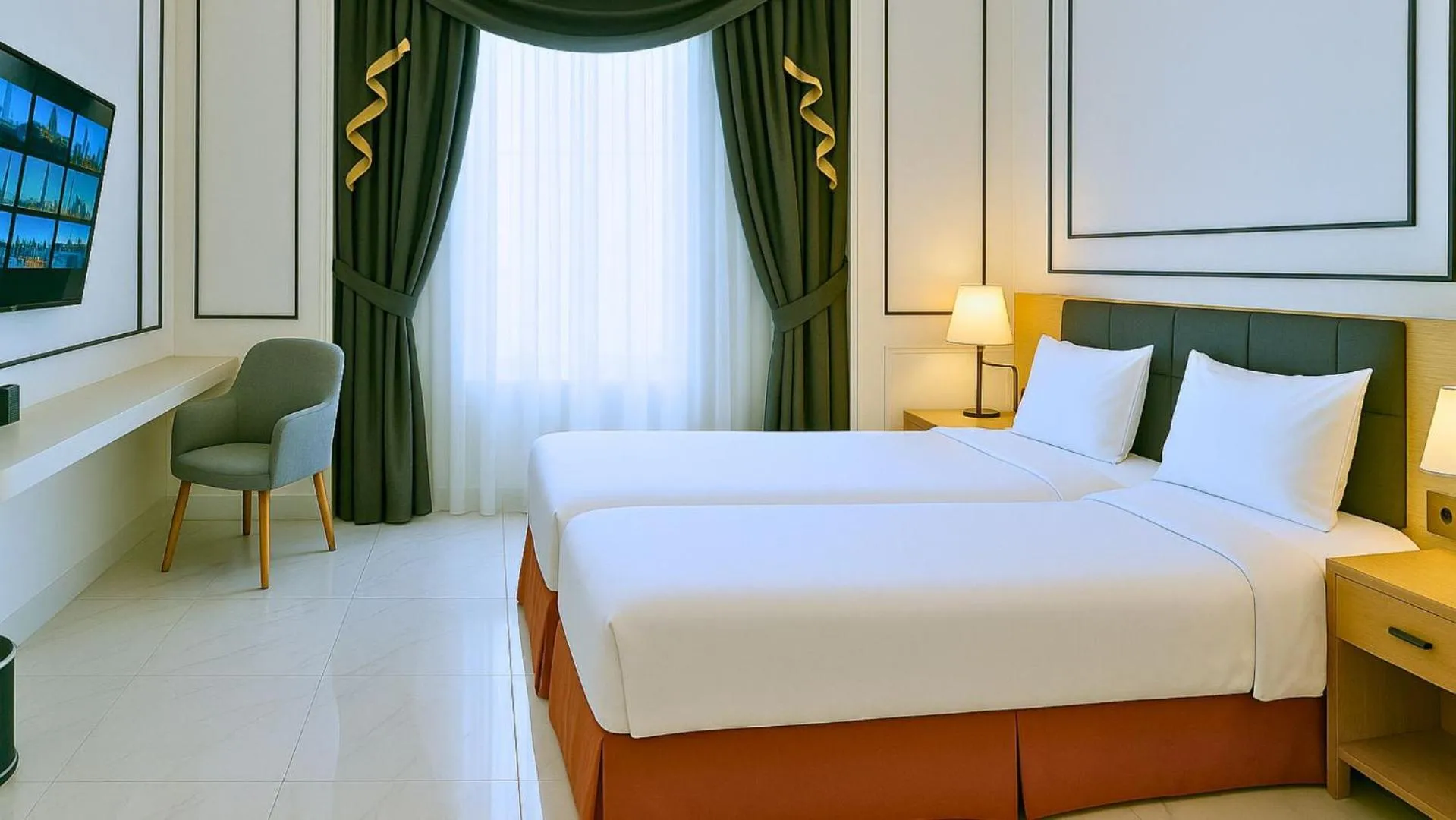 Bedroom, Bed in The Grantage Hotel & Sky Lounge