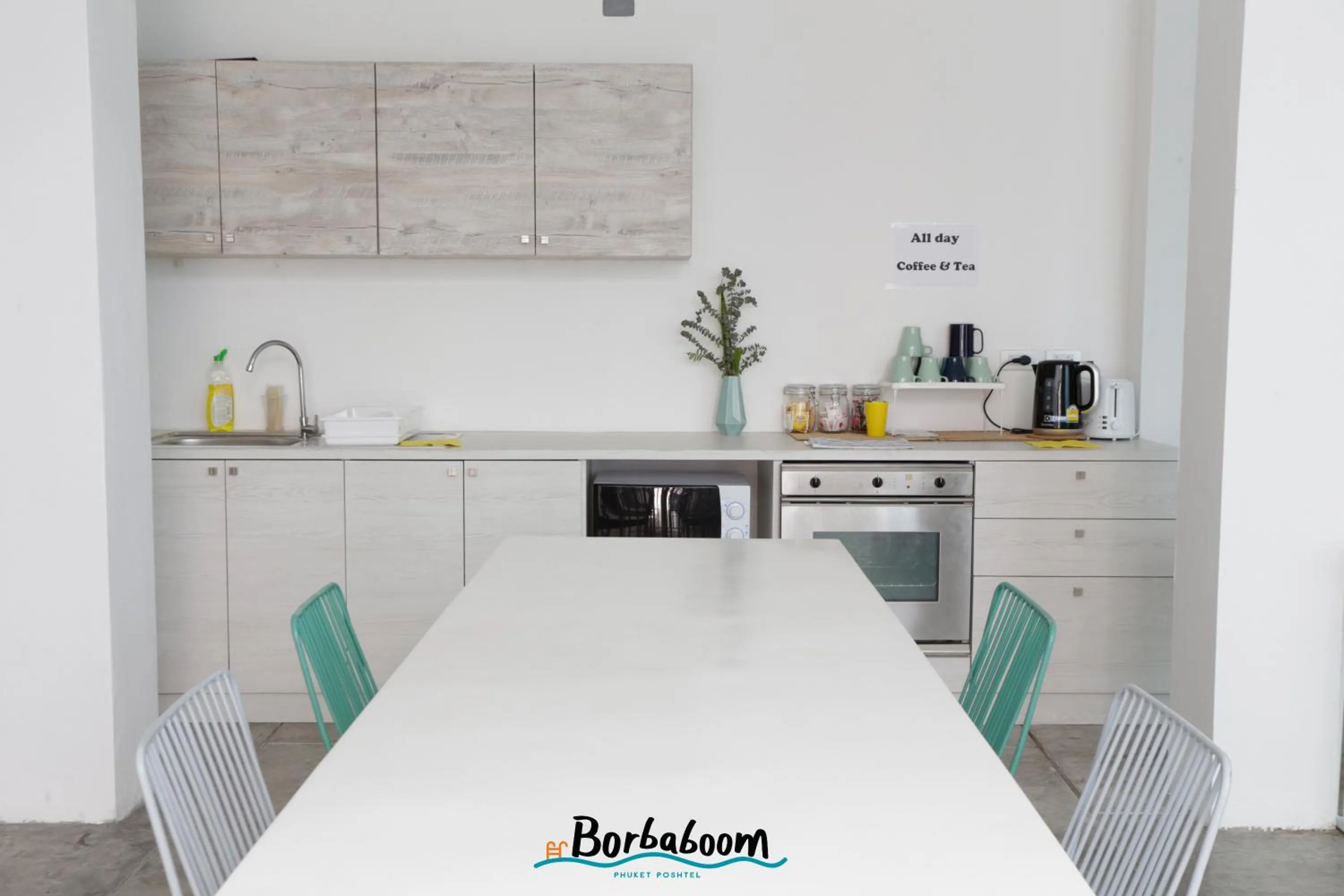Kitchen or kitchenette in Borbaboom Phuket Poshtel & Hostel