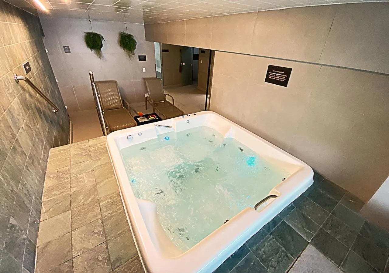 Hot Tub in Hotel Sibara SPA & Convenções