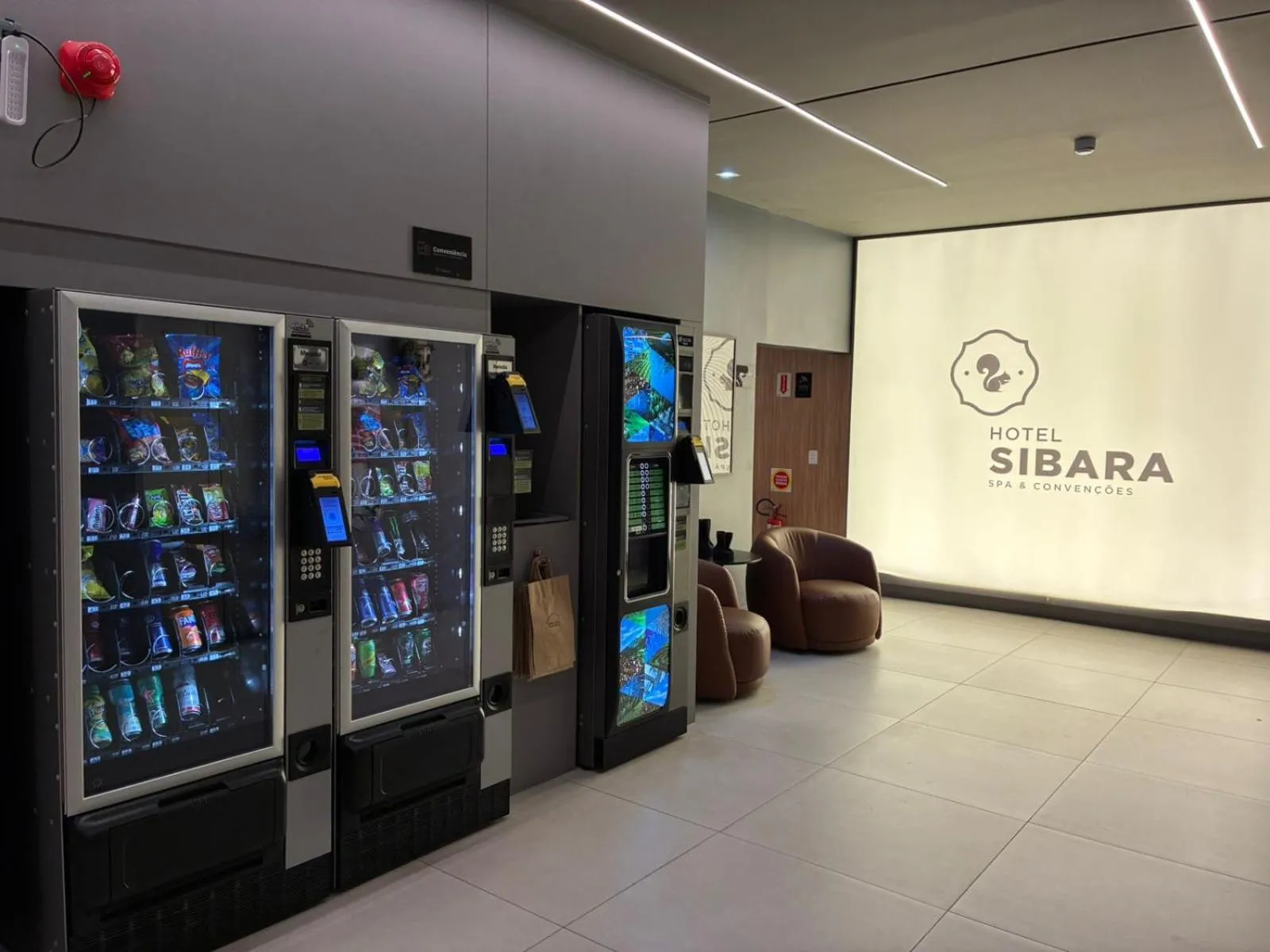 vending machine in Hotel Sibara SPA & Convenções