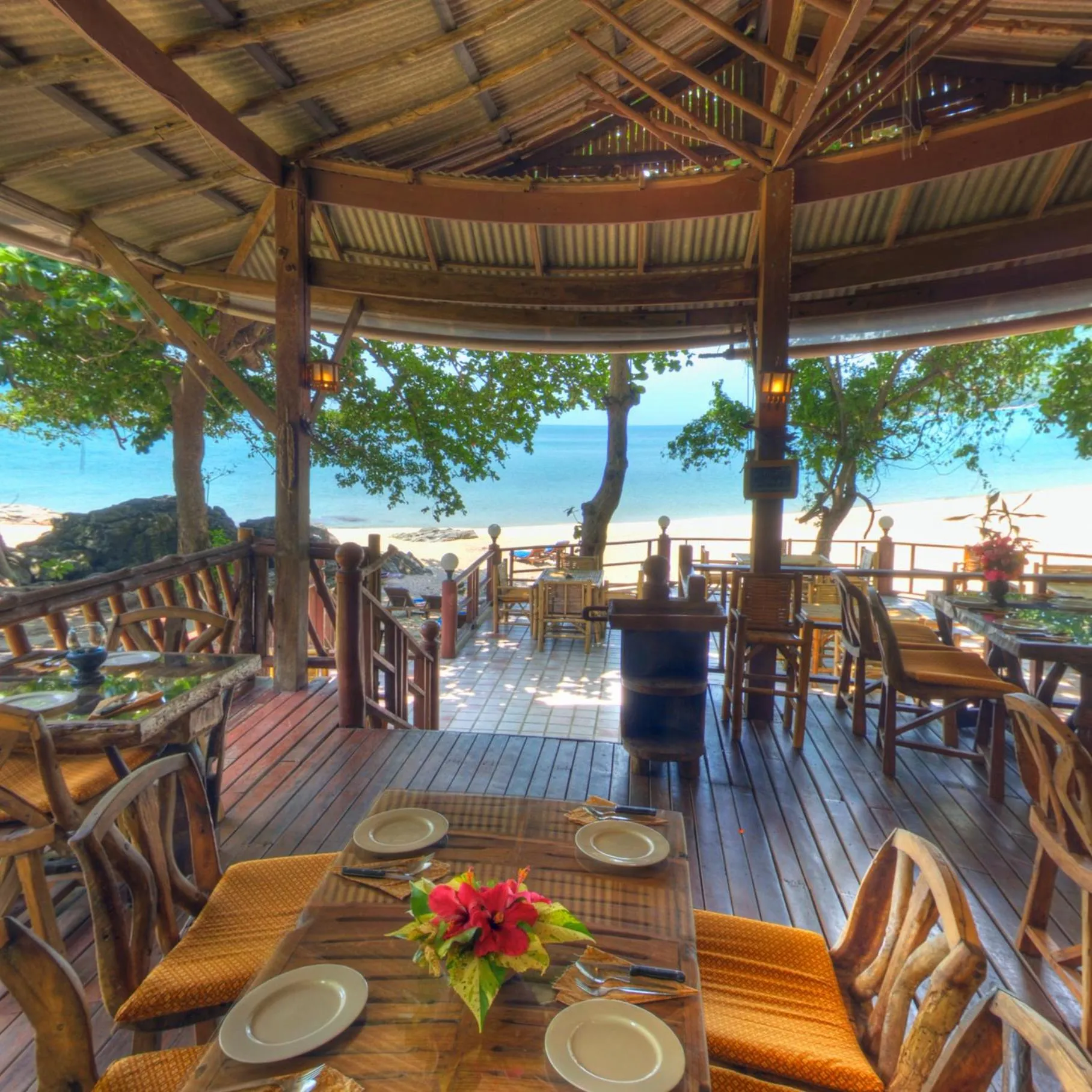 Restaurant/places to eat in Khanom Hill Resort