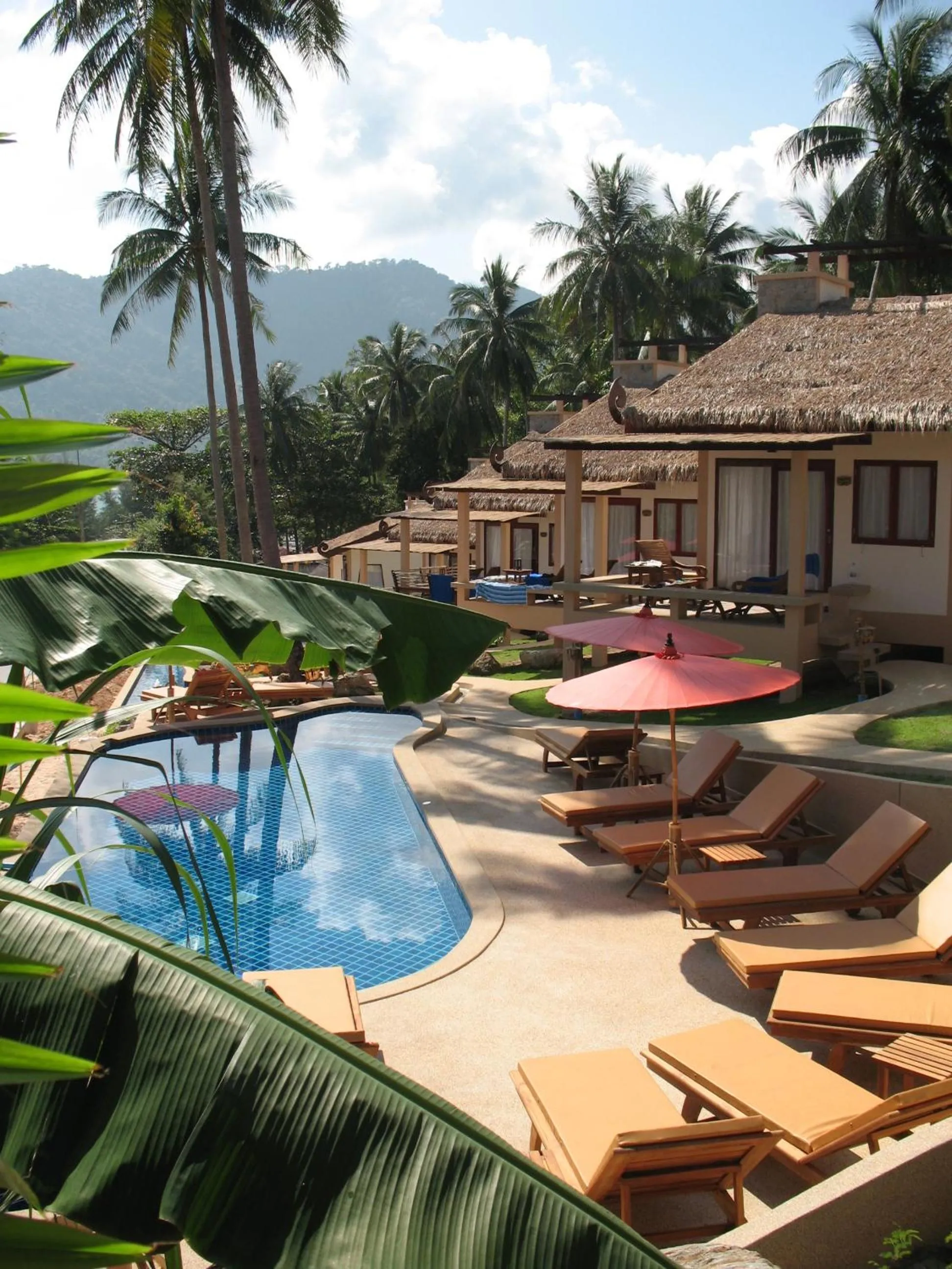 Swimming pool in Khanom Hill Resort