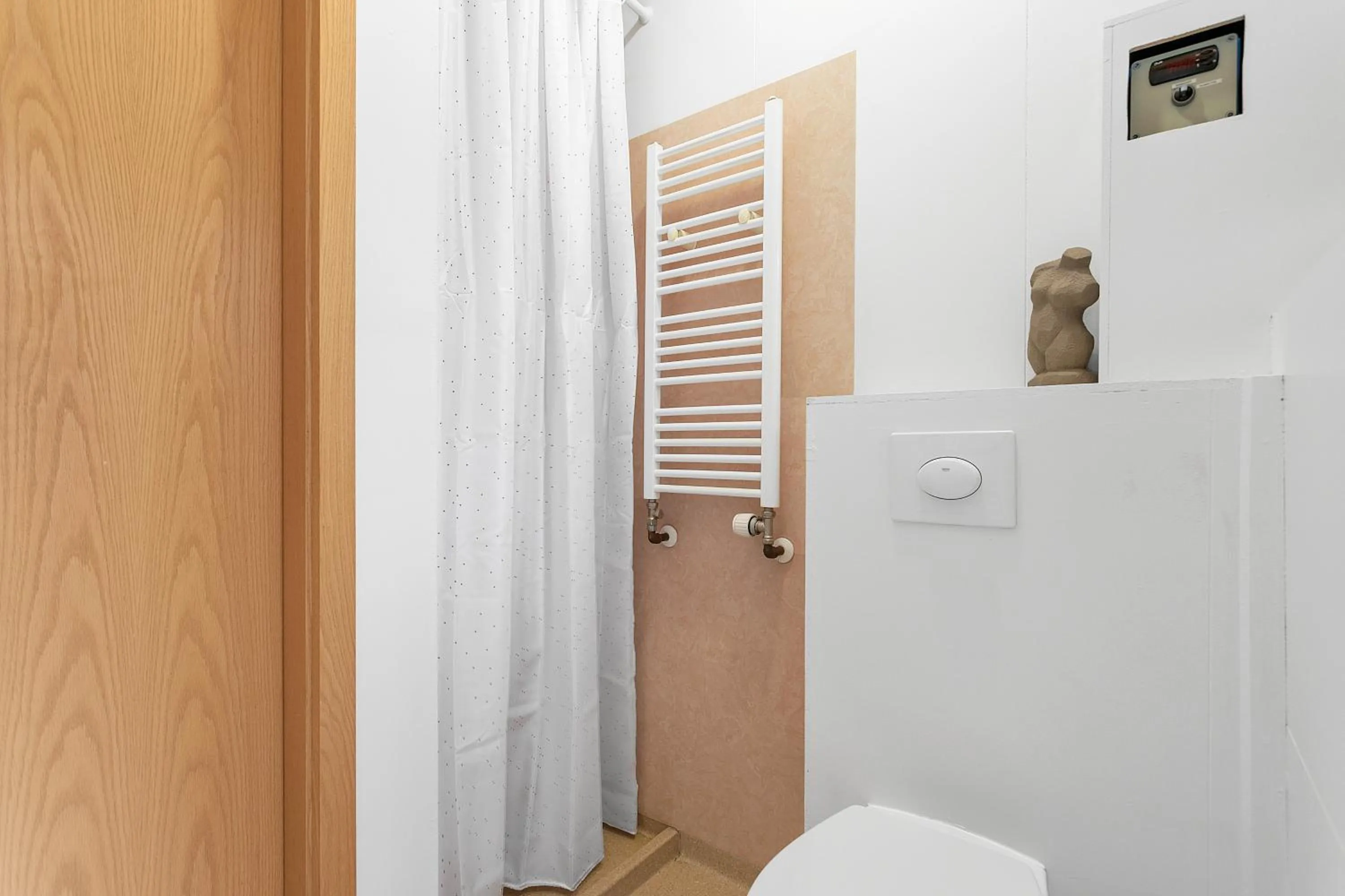 Shower in Gesthus Selfoss