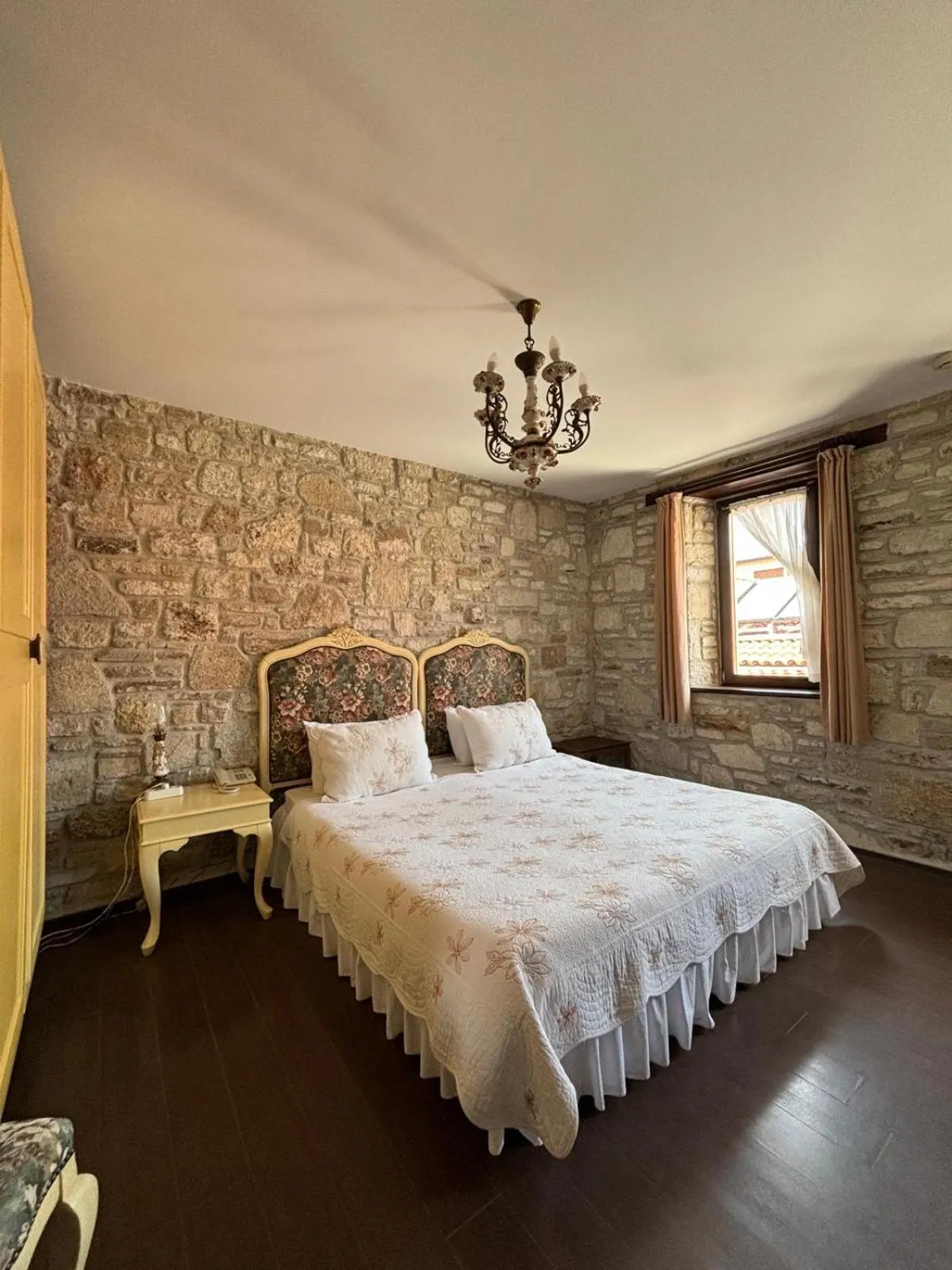 Photo of the whole room, Bed in Griffon Hotel