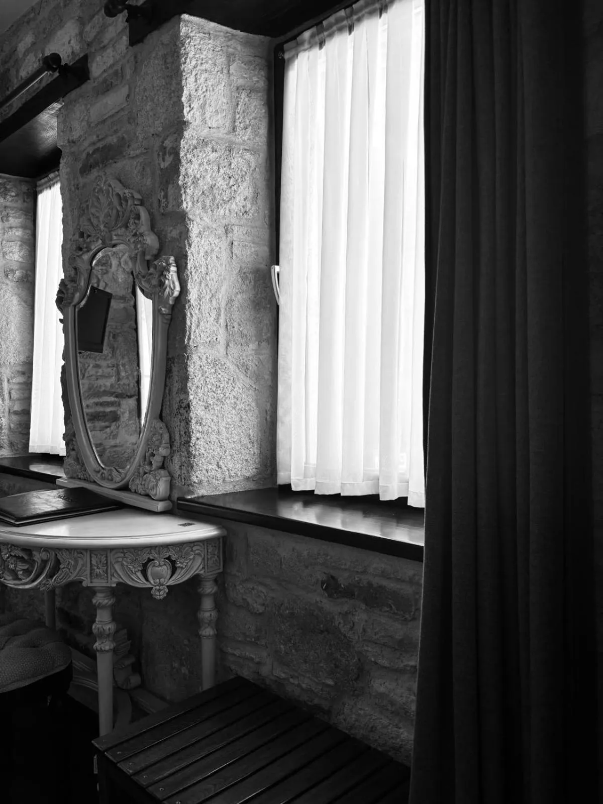 Decorative detail in Griffon Hotel