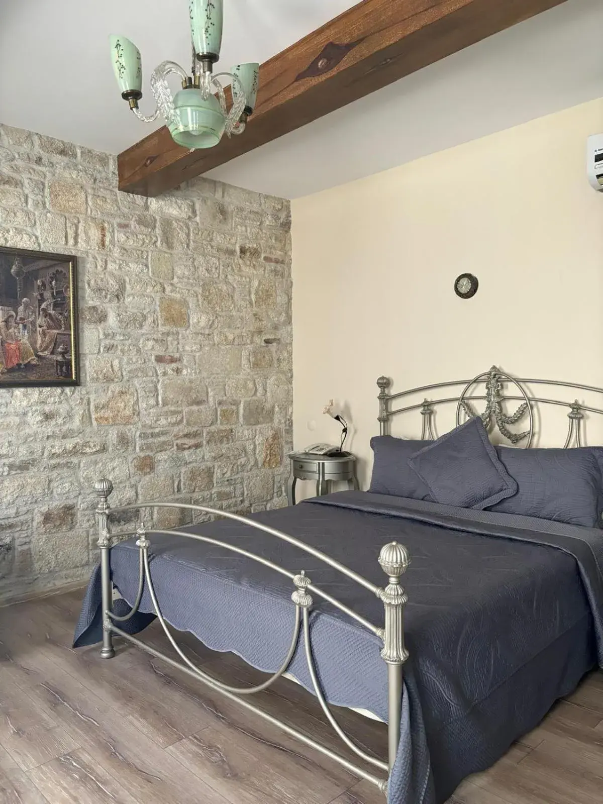 Standard Double or Twin Room - single occupancy in Griffon Hotel Standard Double or Twin Room - single occupancy in Griffon Hotel