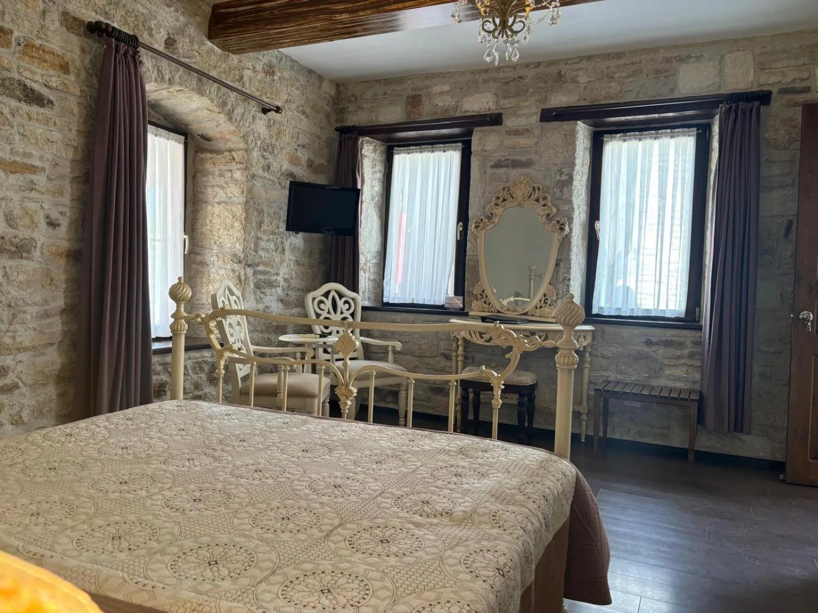 Decorative detail, Bed in Griffon Hotel