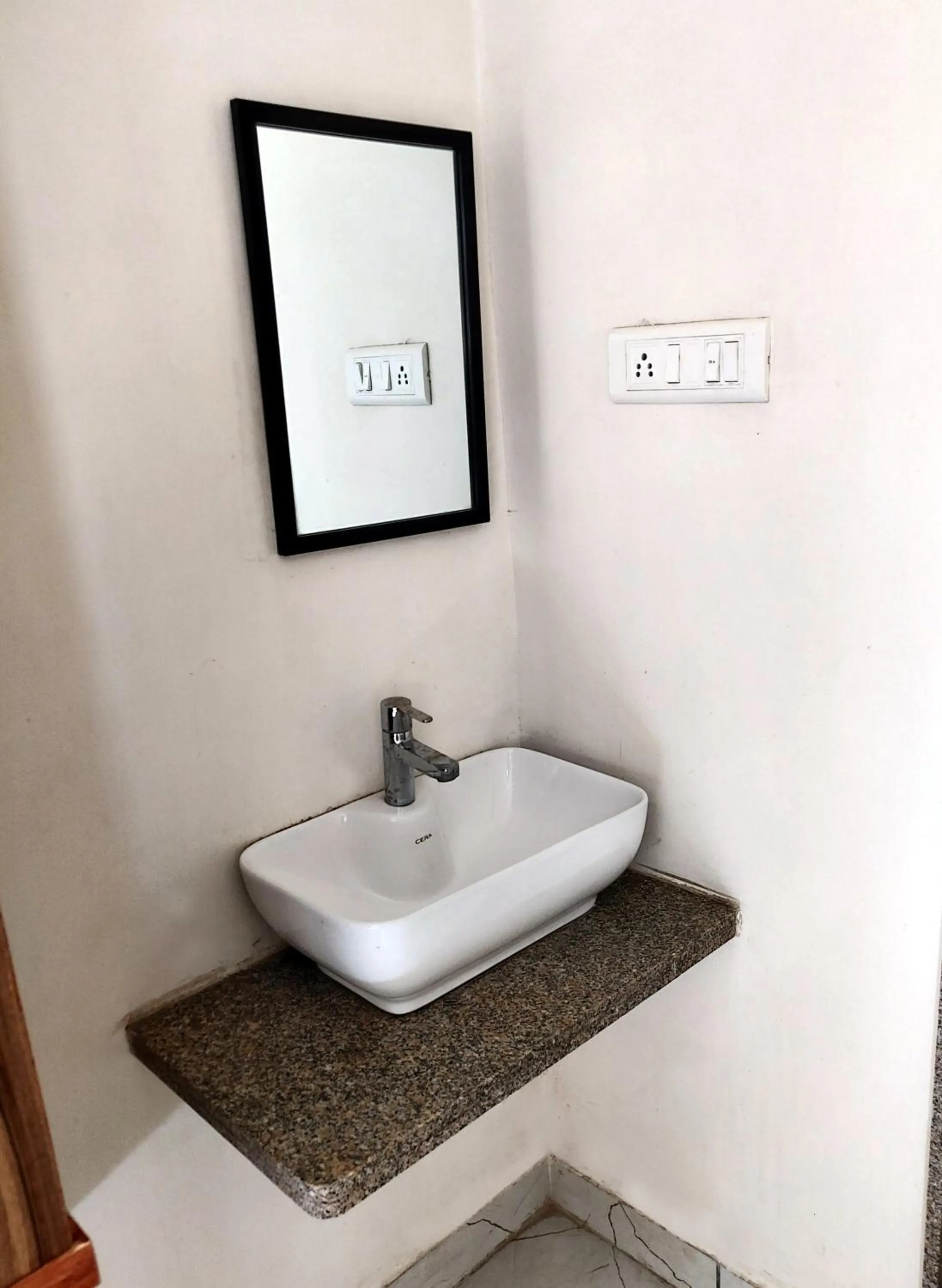 Bathroom in Hotel Milan