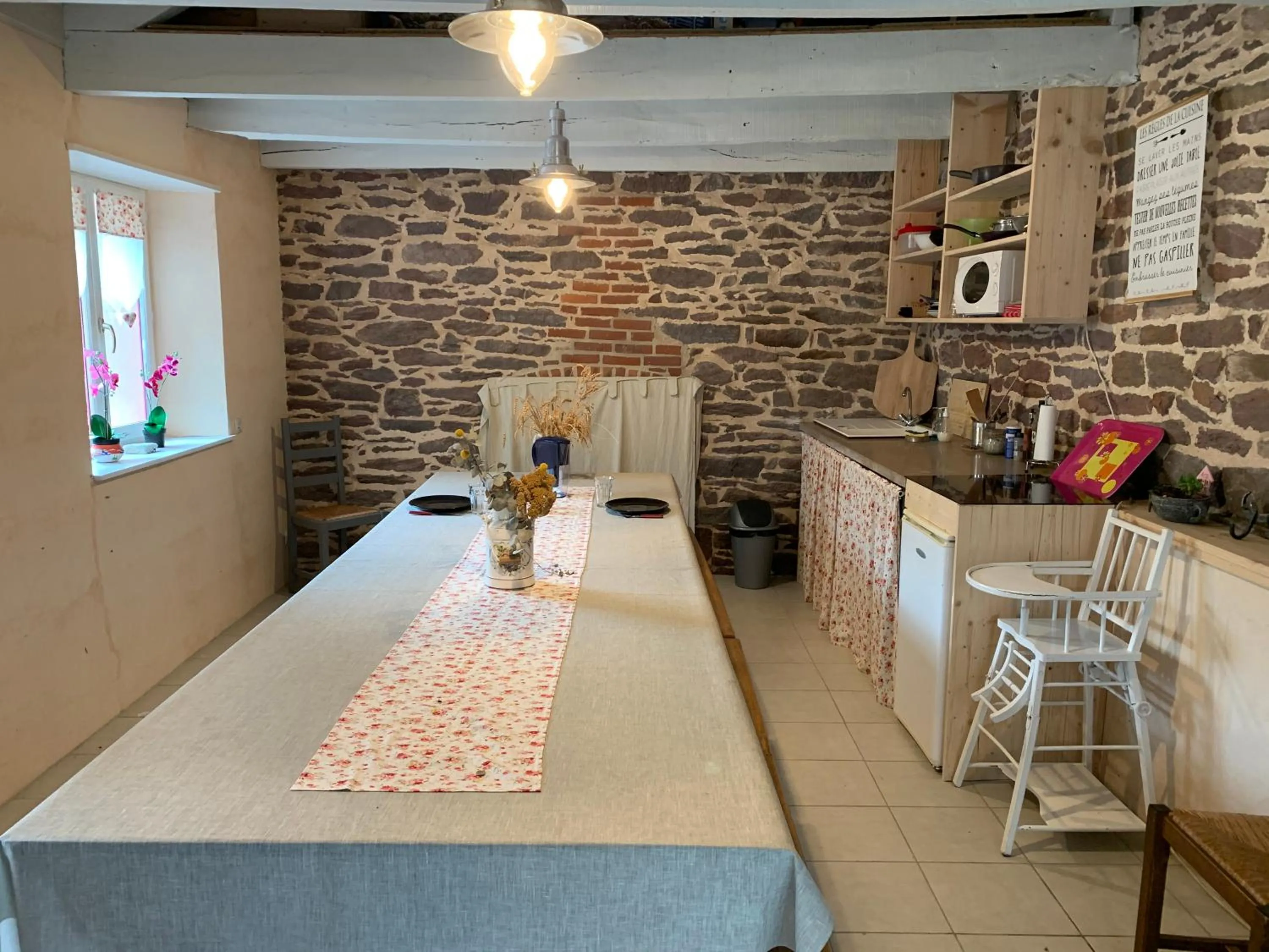 Communal kitchen in Les Bouyeres