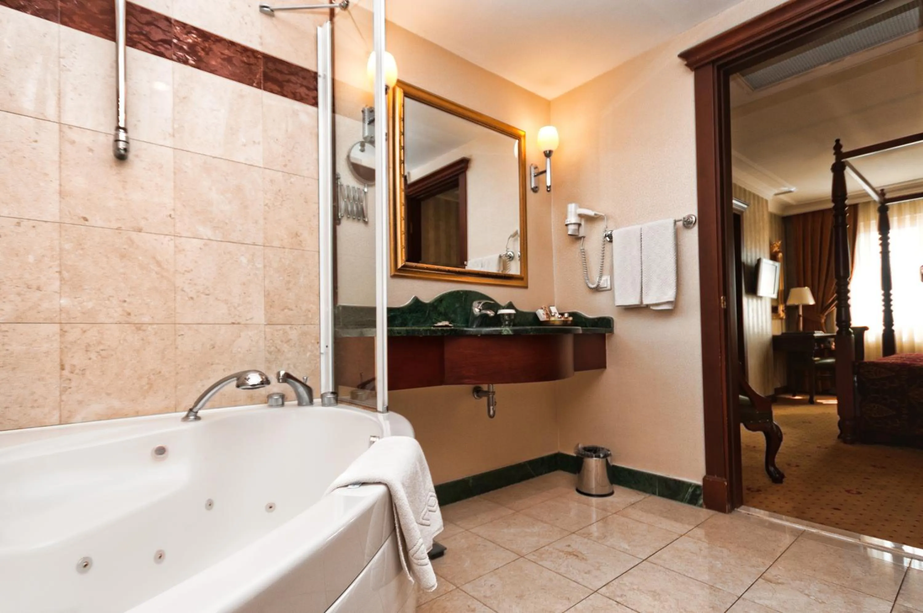 Shower in Gordion Hotel - Special Class